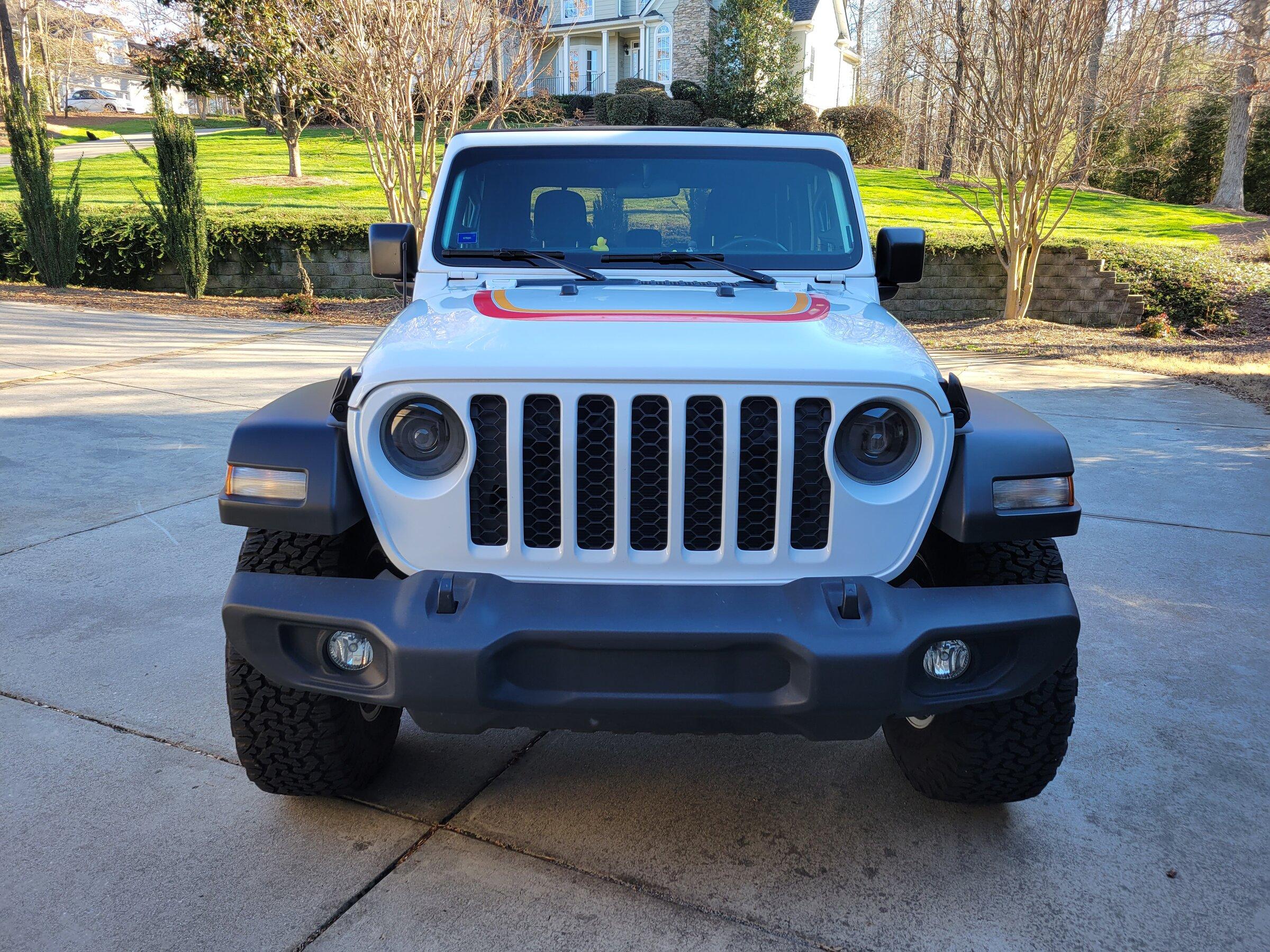 Jeep Gladiator 2020 Gladiator Sport S, 19k miles, $43k 20220301_163144