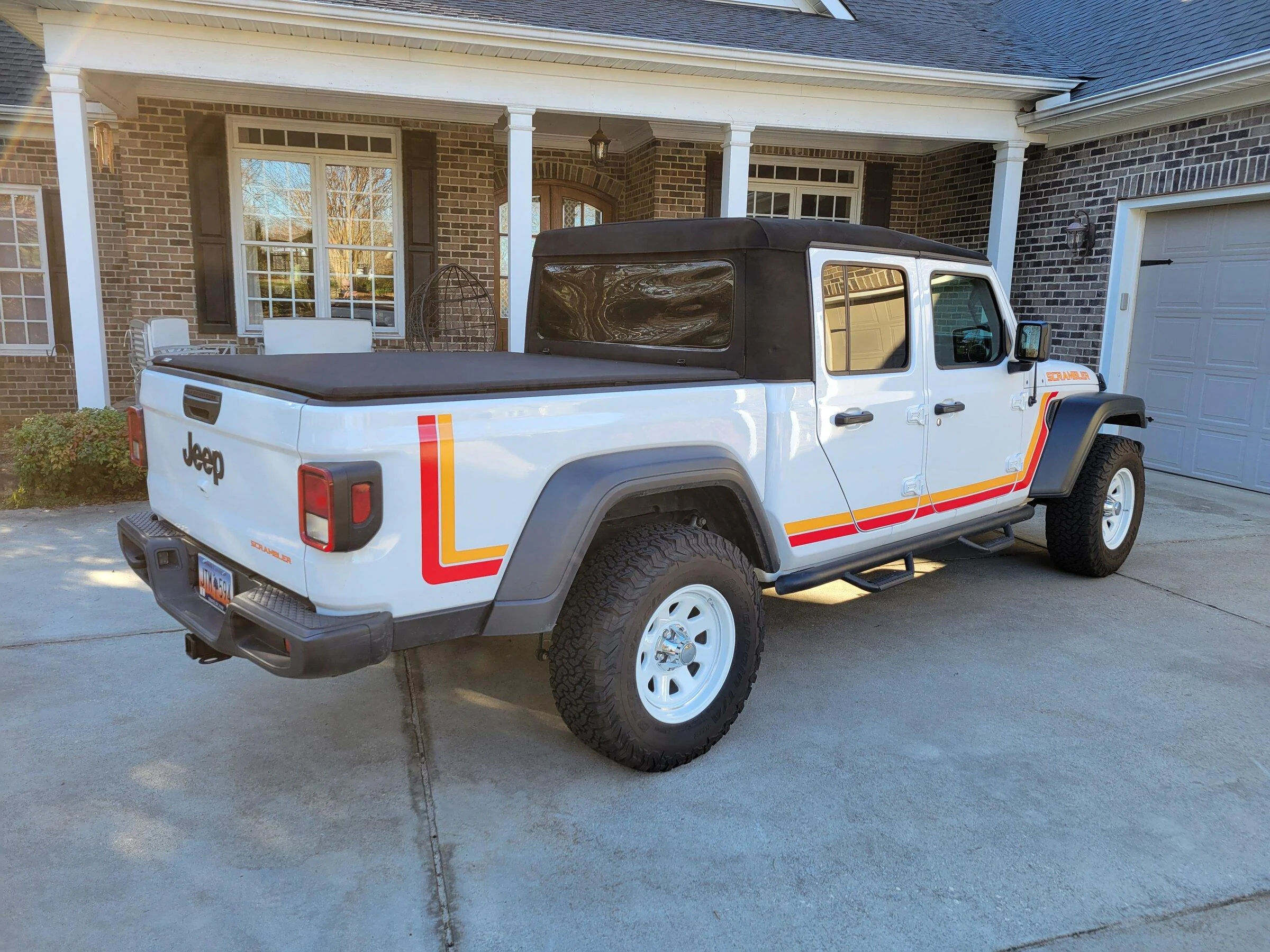 Jeep Gladiator 2020 Gladiator Sport S, 19k miles, $43k 20220301_163121
