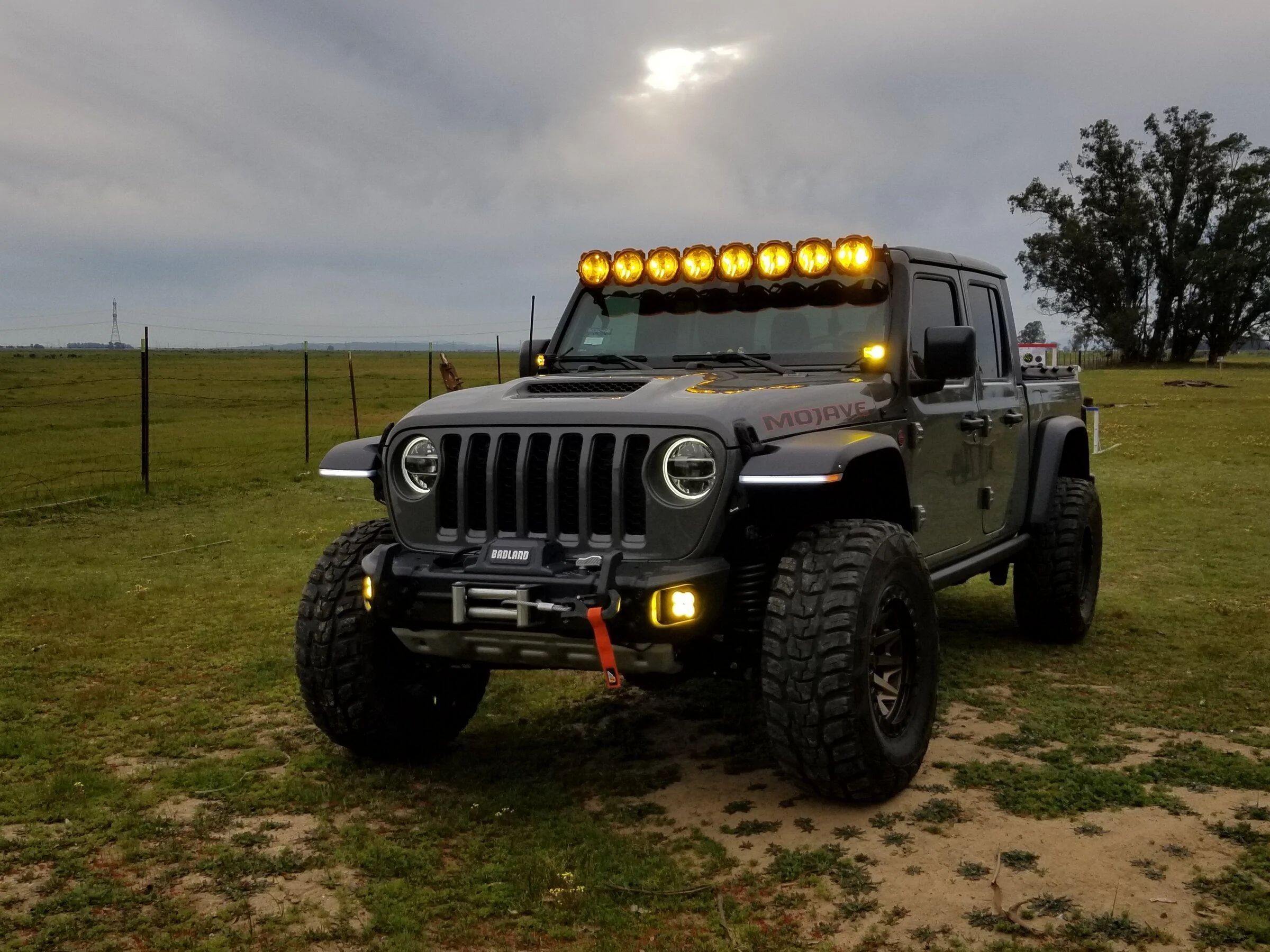 Jeep Gladiator Mojave A Pillar Mount Options 20220226_165503
