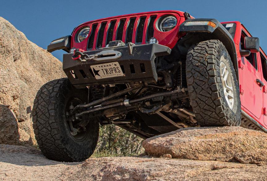 Jeep Gladiator Wrangler Gladiator Motobilt Crusher Front Bumper mb3.JPG