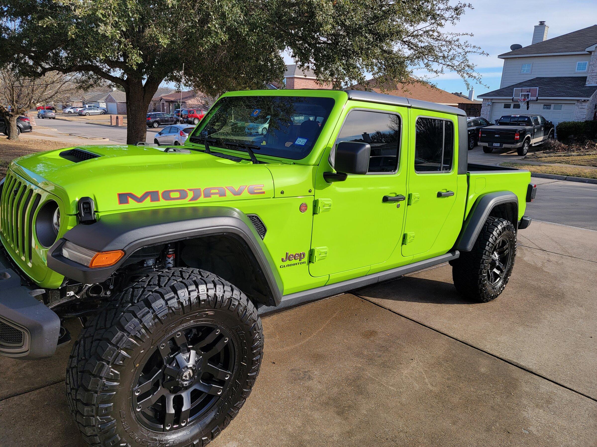 Jeep Gladiator New Guy / Weird Dealer Experience 20220130_154341