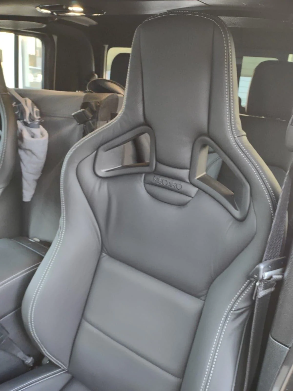 Jeep Gladiator Recaro CS Cross Sportster seats CS4