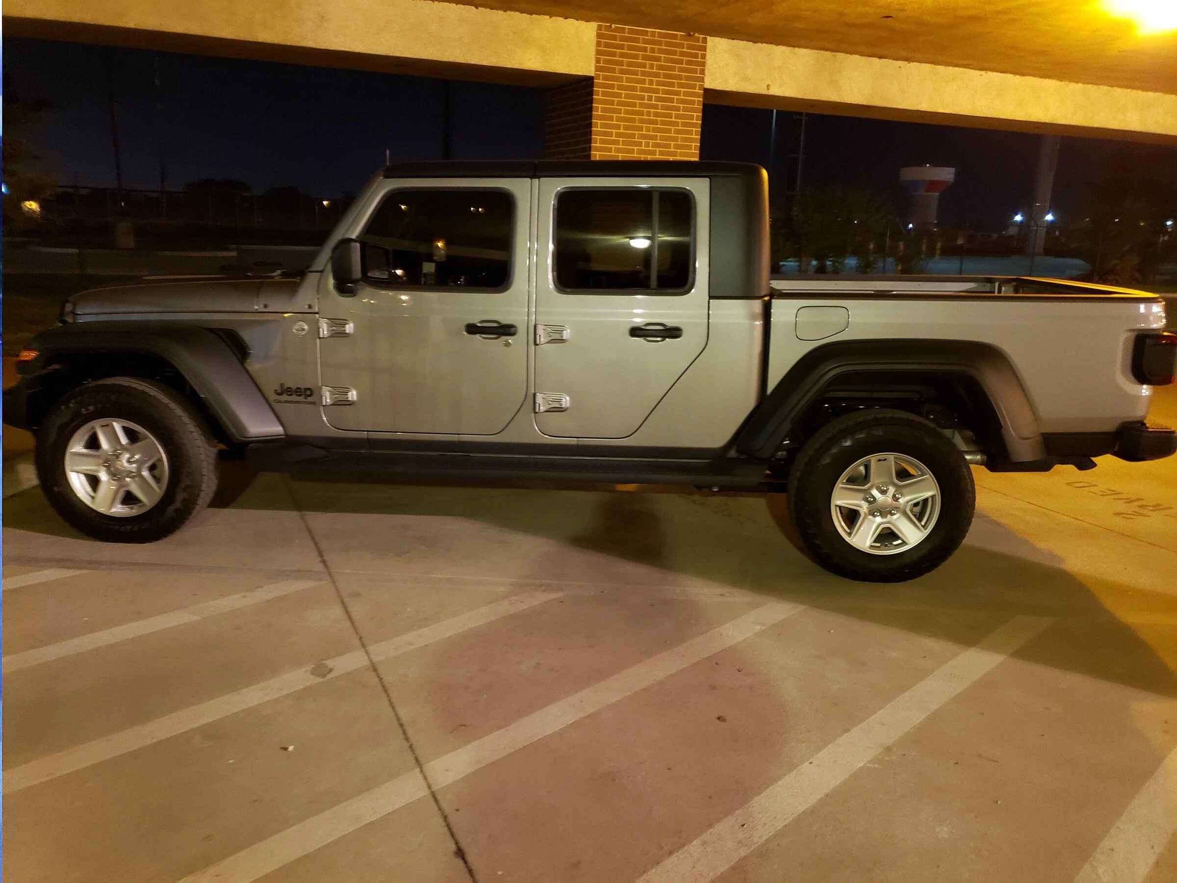 Jeep Gladiator My personal opinion, its not sexy! 20190726_052415