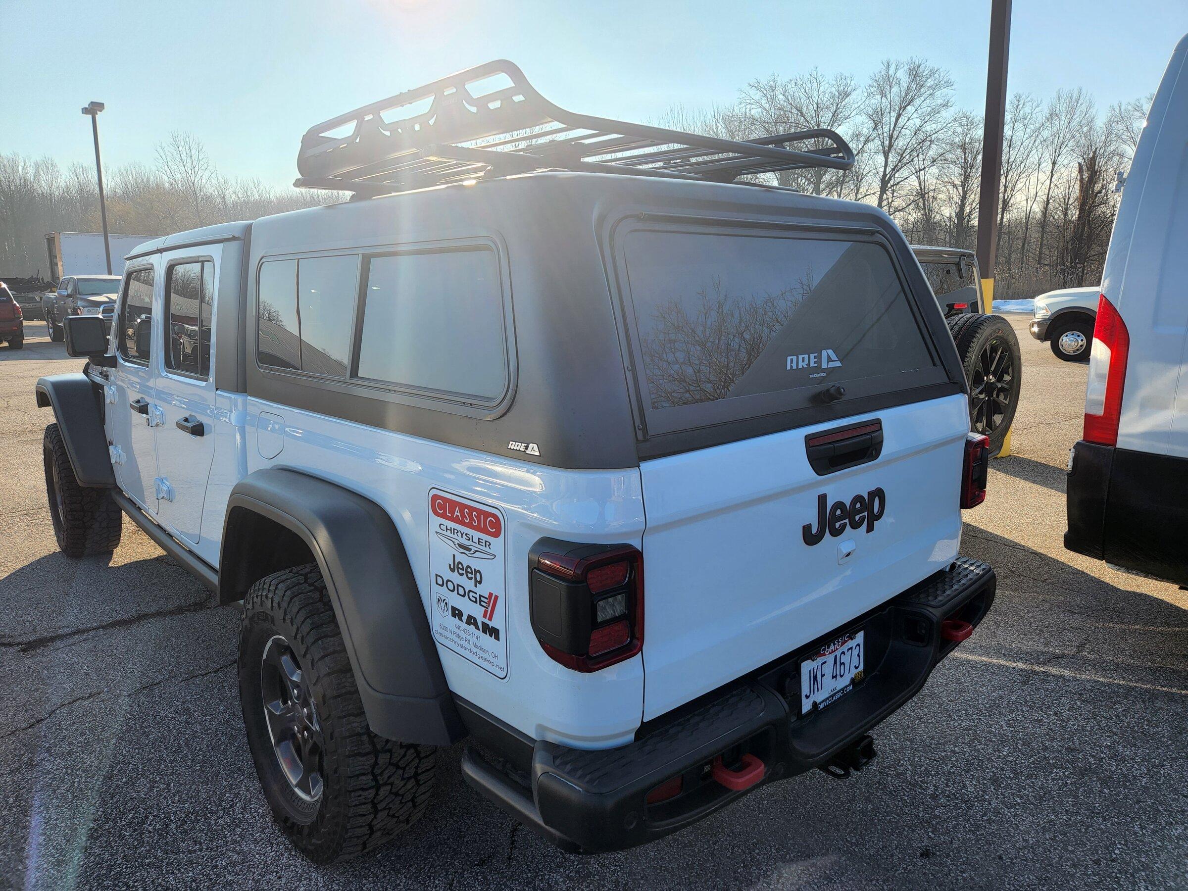 Jeep Gladiator ARE CX Classic Topper 20220302_085713