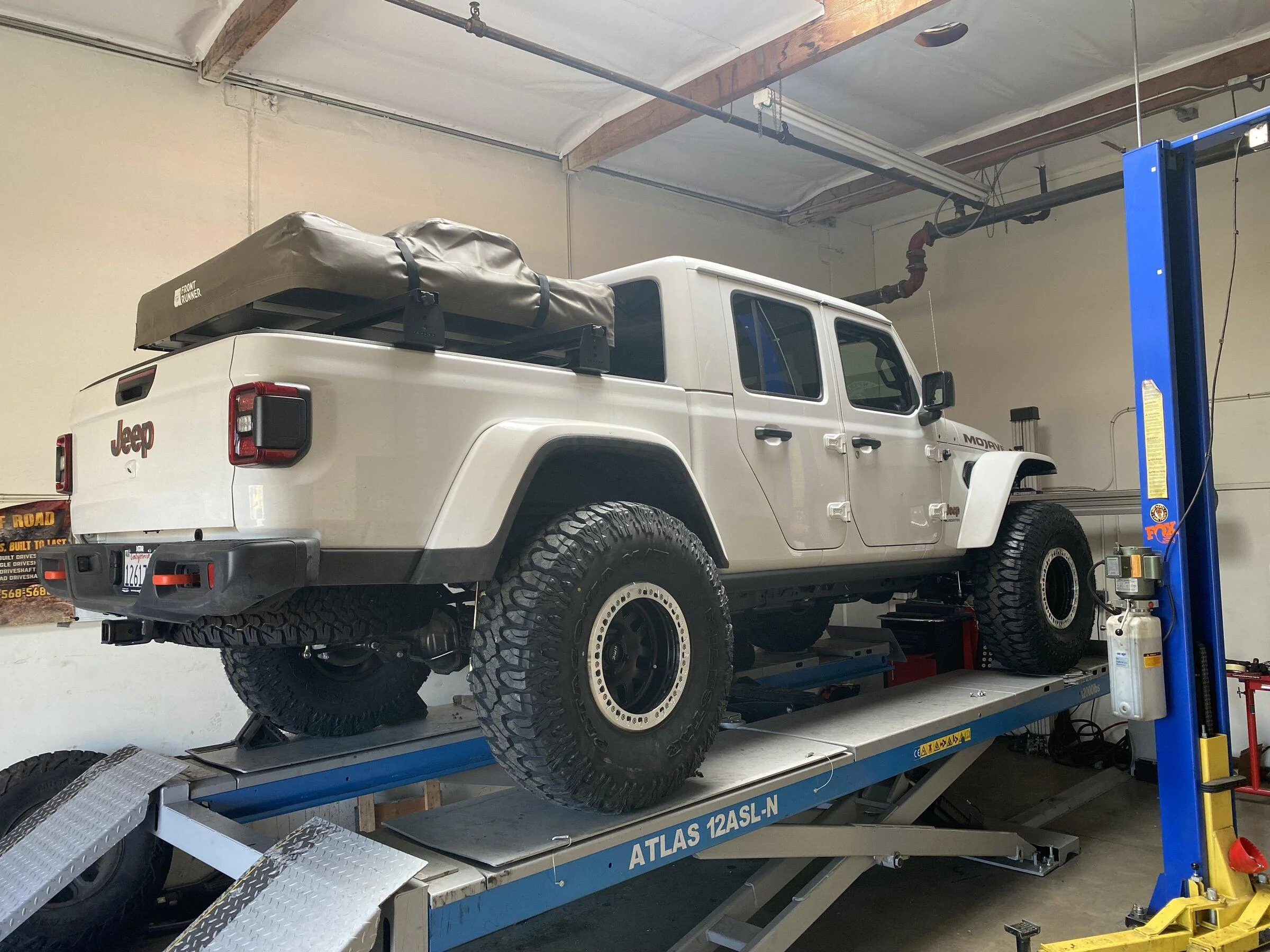 Jeep Gladiator Voodoo Fab Bed Rails and Frontrunner Tent - $800 IMG_3360
