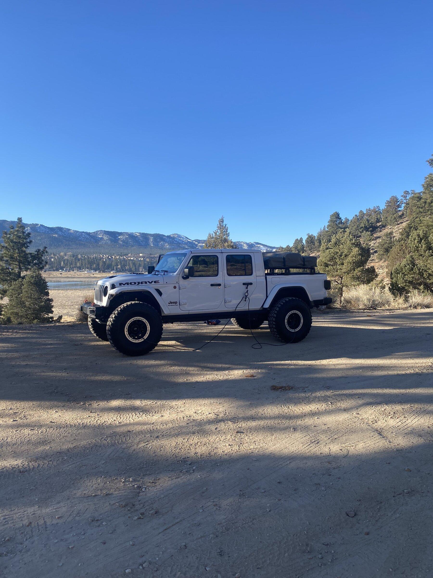 Jeep Gladiator Voodoo Fab Bed Rails and Frontrunner Tent - $800 IMG_3778