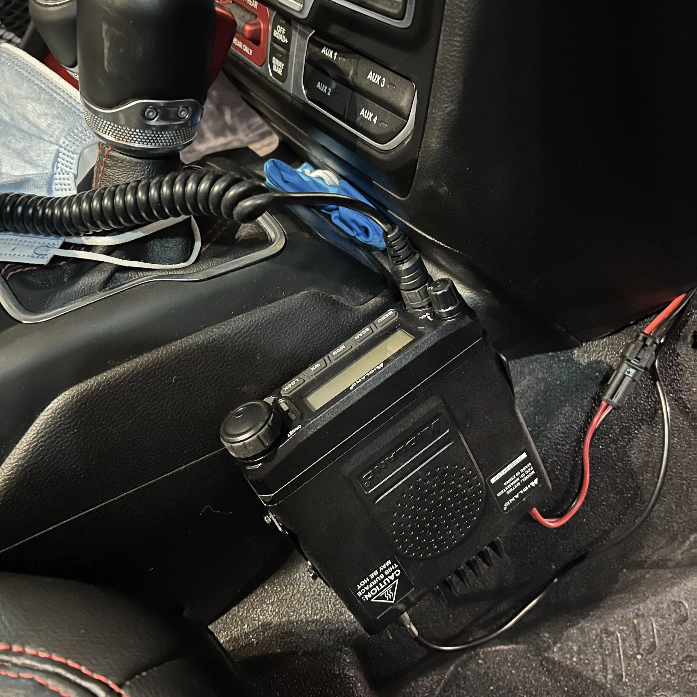 Jeep Gladiator Installed the Midland MXT500 GMRS radio and their Ghost 3db antenna 6908A1C5-1A9D-415F-BB9C-21F21D9277E7