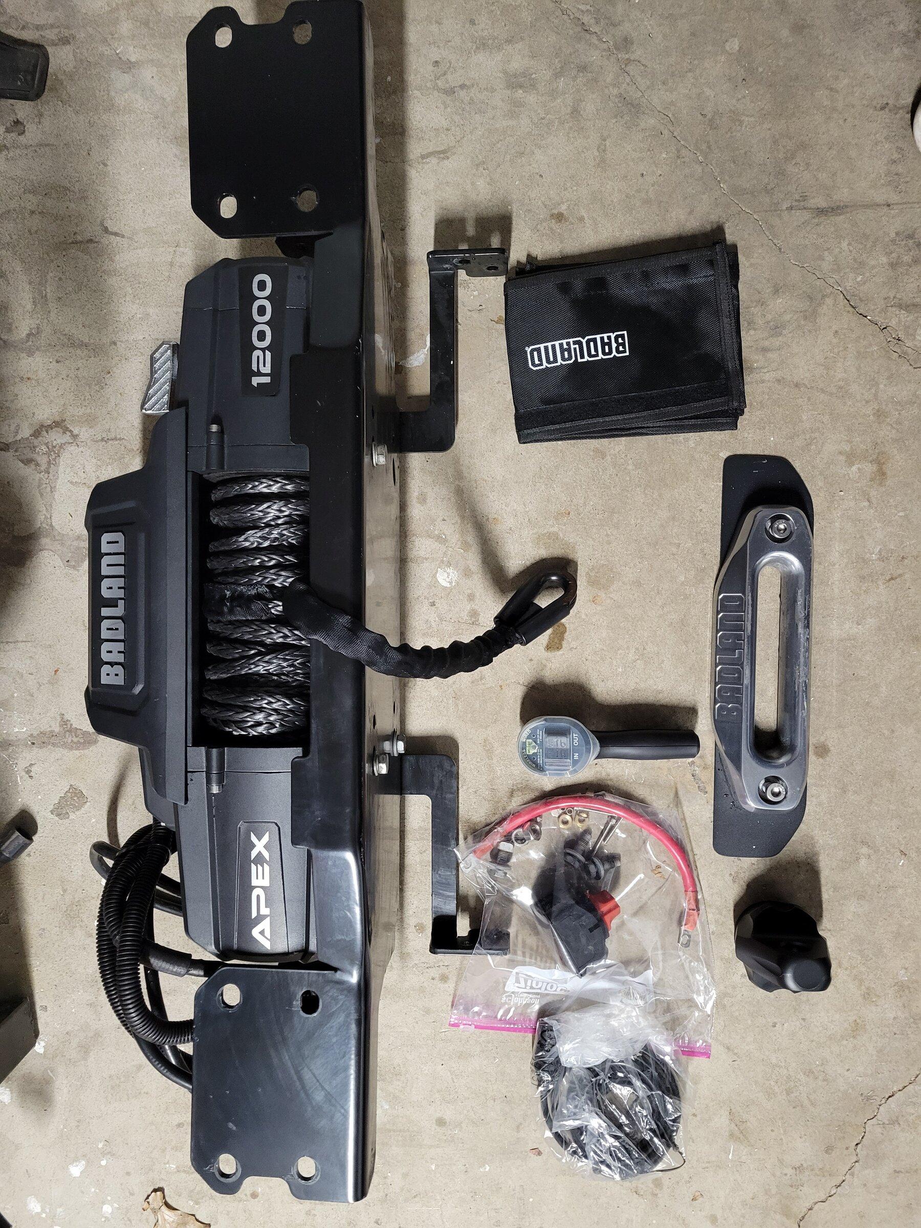 Jeep Gladiator Badlands 12000/Rugged Ridge Plate/Shackle Mount Combo $600 20220303_172802