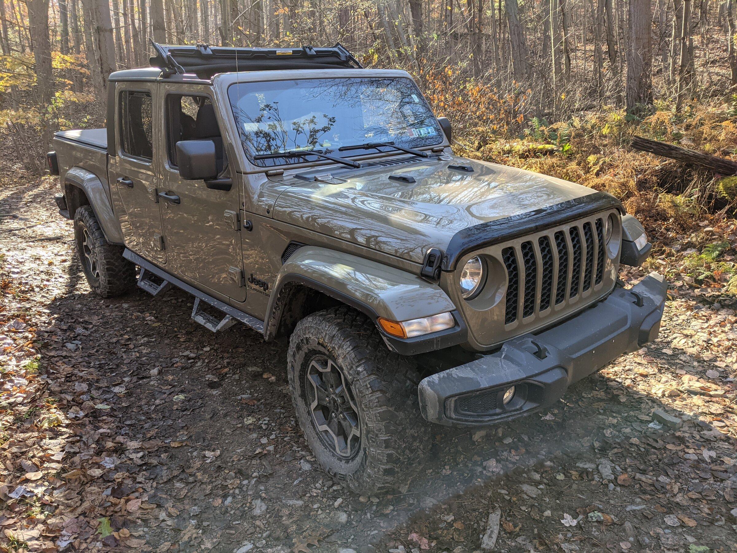Jeep Gladiator Looking for a paint or plasti dip color recommendation for fog surrounds.  Want to match bumper PXL_20211107_155050479