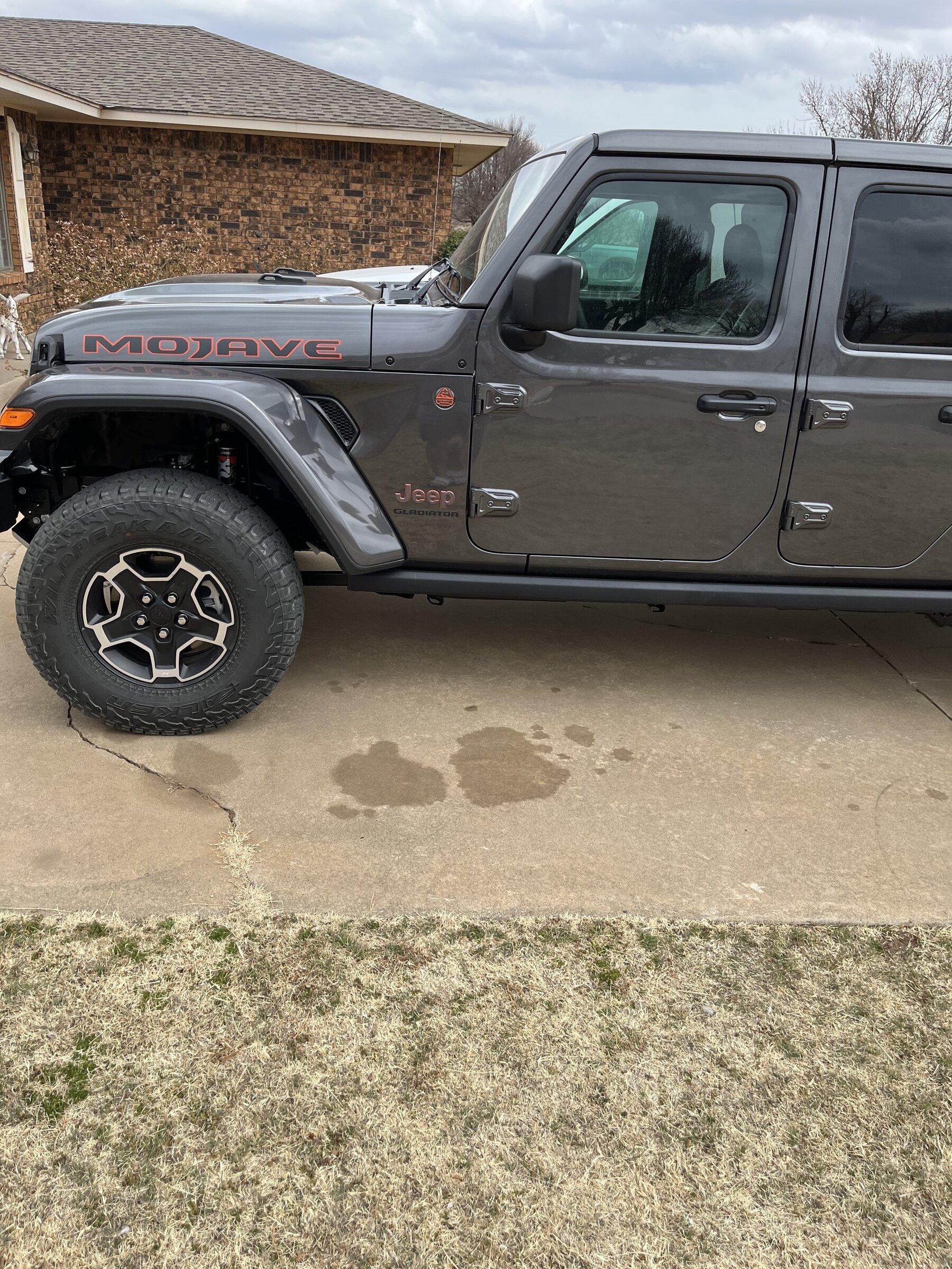 Jeep Gladiator Looking to put Mojave shocks and springs on a sport S D5673E76-D3A7-4B19-B223-F5654923442F