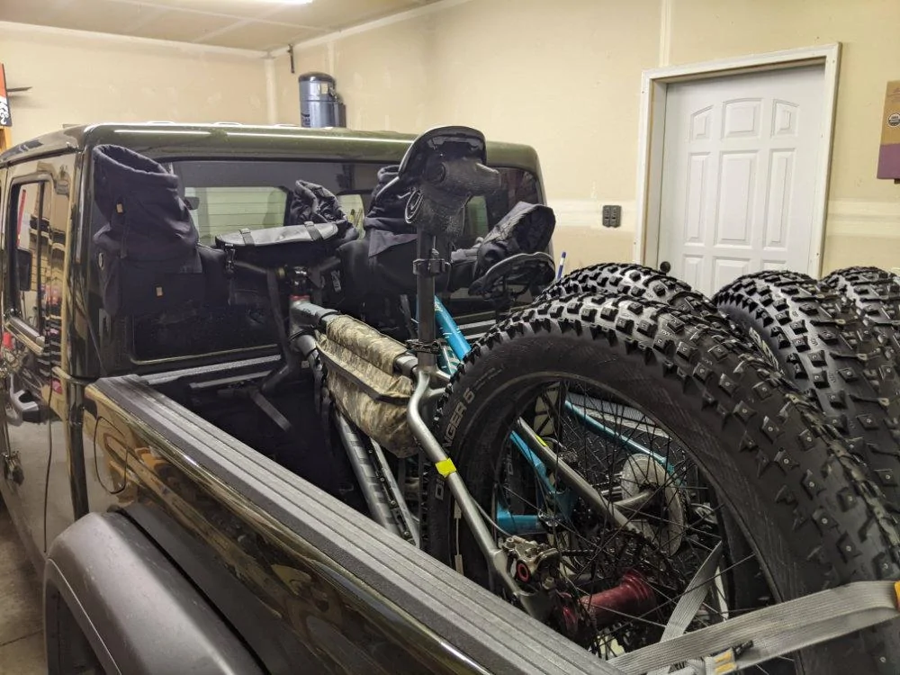 Jeep Gladiator Mountain Bikes - How are you guys carrying them?? all-the-fatbikes_sm