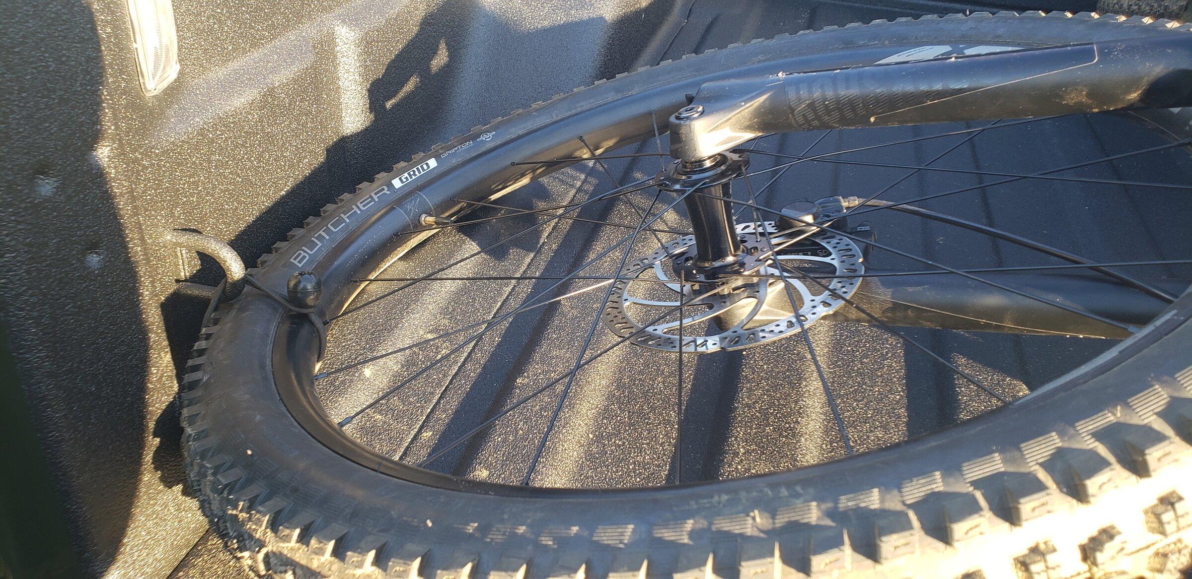 Jeep Gladiator Mountain Bikes - How are you guys carrying them?? 20220304_164227