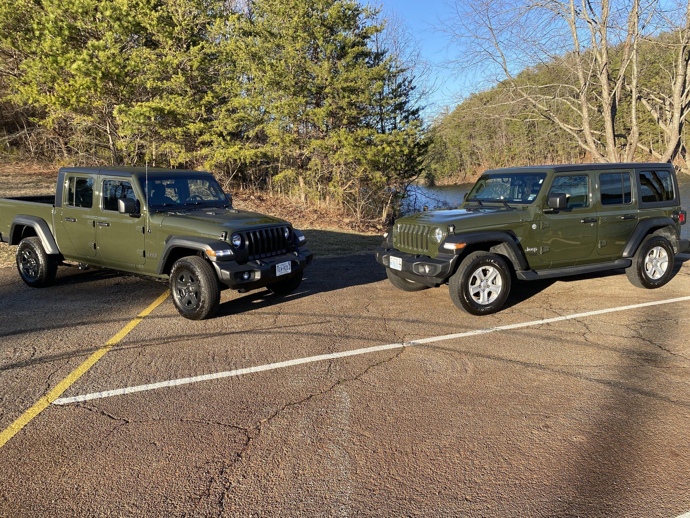 Jeep Gladiator SARGE GREEN Gladiator club 193F1E21-8152-493F-B866-B2ECD6B5A324