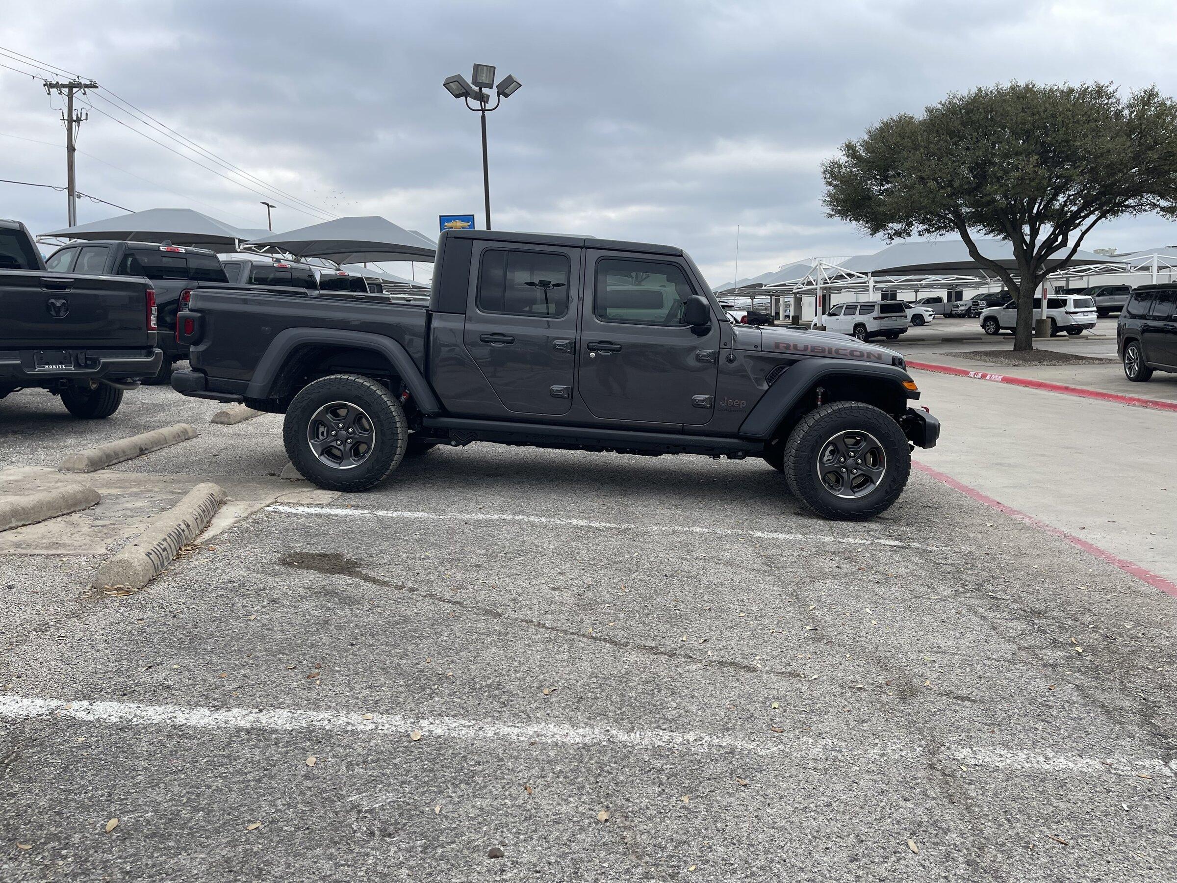 Jeep Gladiator Took Delivery of Your JT? Sign in Here! E6B04F1D-176A-4BE6-B8C3-44763F6B4E86