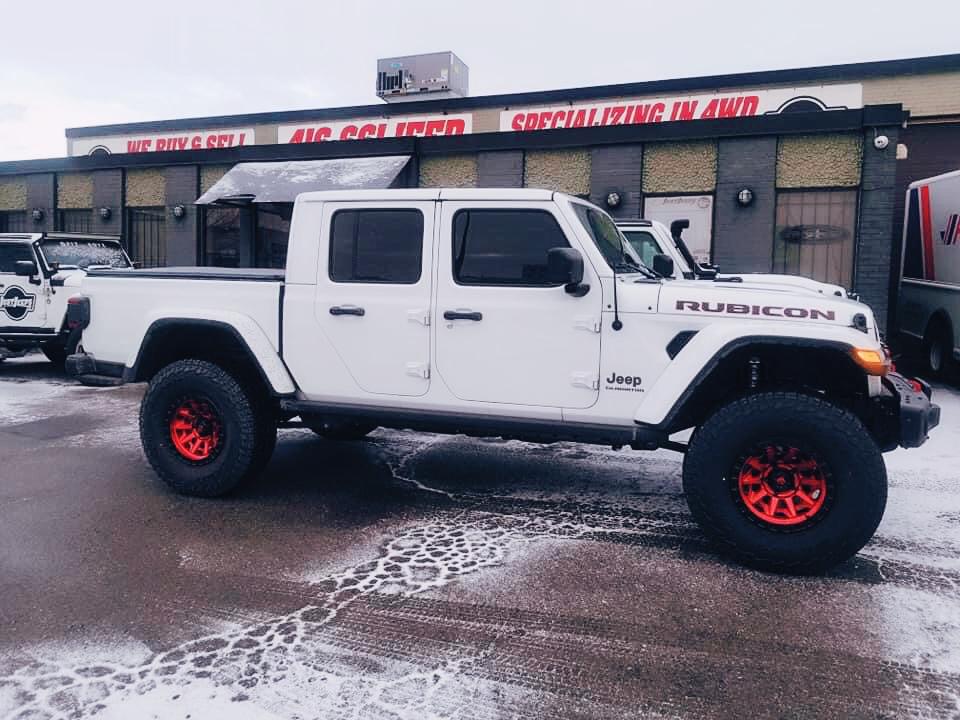 Jeep Gladiator Mopar 2” Lift Kit and Leveling Kit XVSK8629.JPG