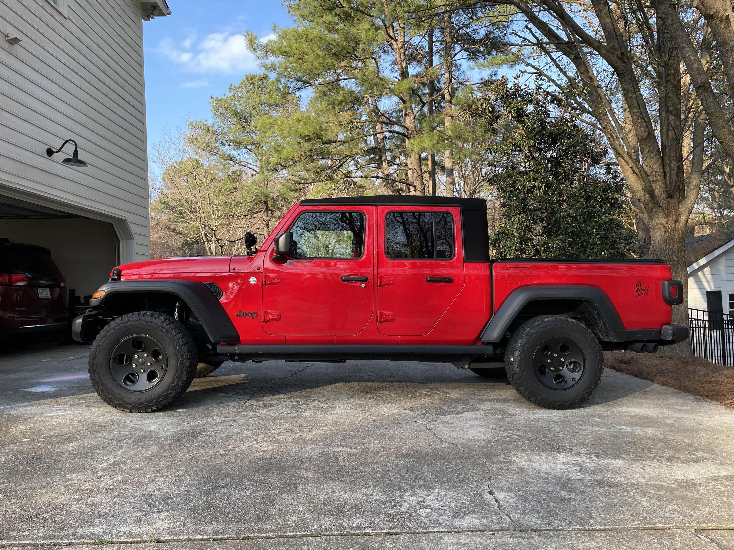 Jeep Gladiator Silver or Satin Black Saltas? 34437DE3-AA22-4E99-AC84-9F4BA7904A95