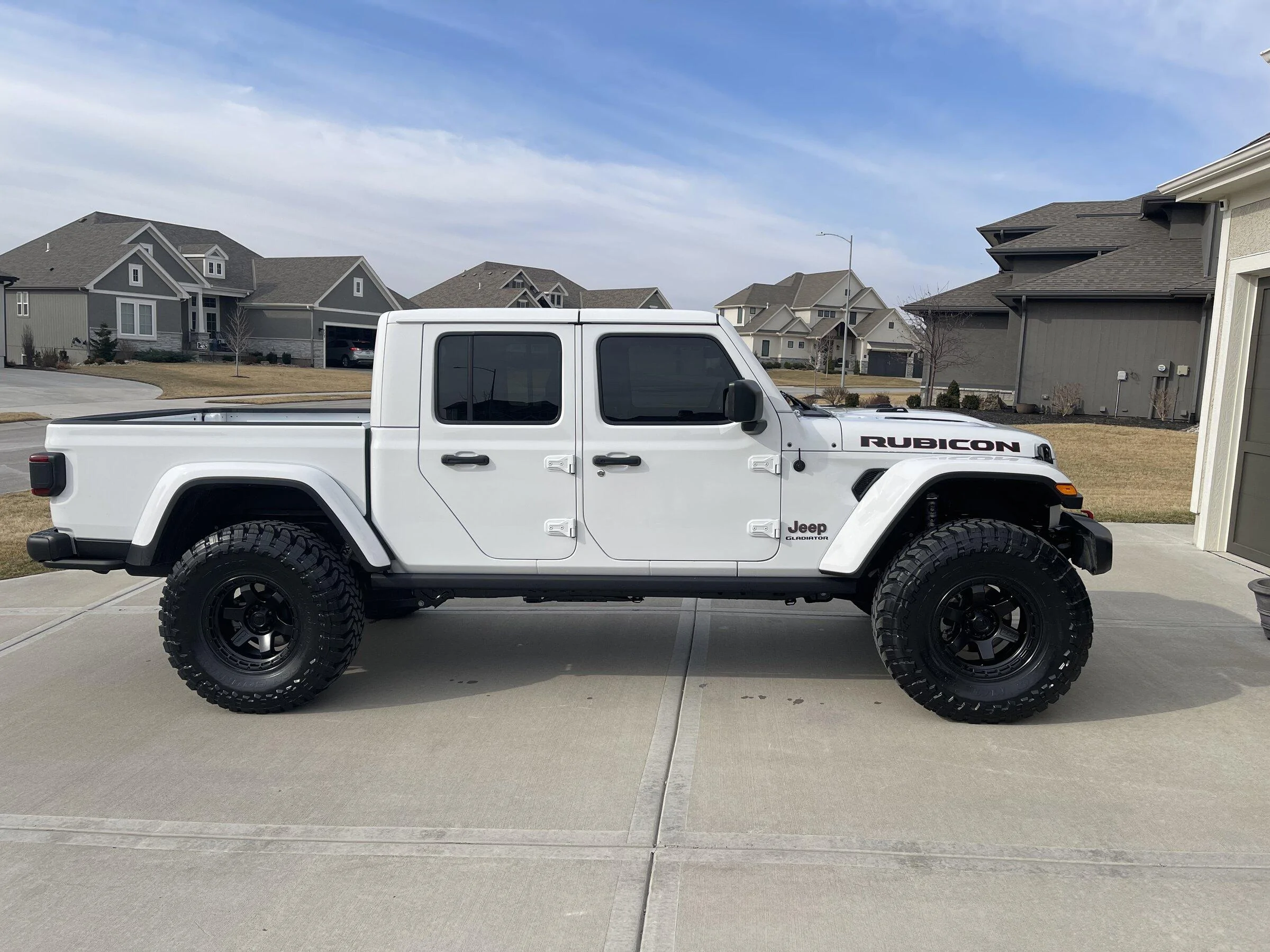 Jeep Gladiator 37s and 38s Available FREE SHIPPING 03571054-D07D-499C-AB34-709870A161EB