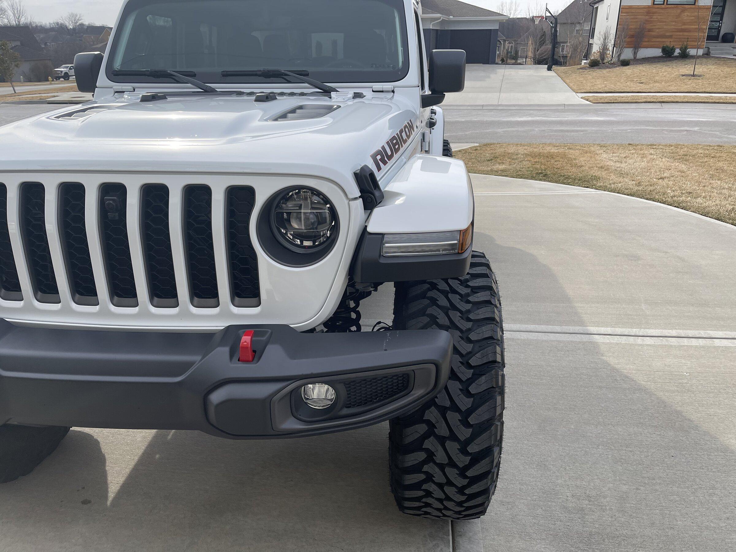 Jeep Gladiator 37s and 38s Available FREE SHIPPING 5B49ADAB-D308-4E1A-BF61-9F592DC4910D