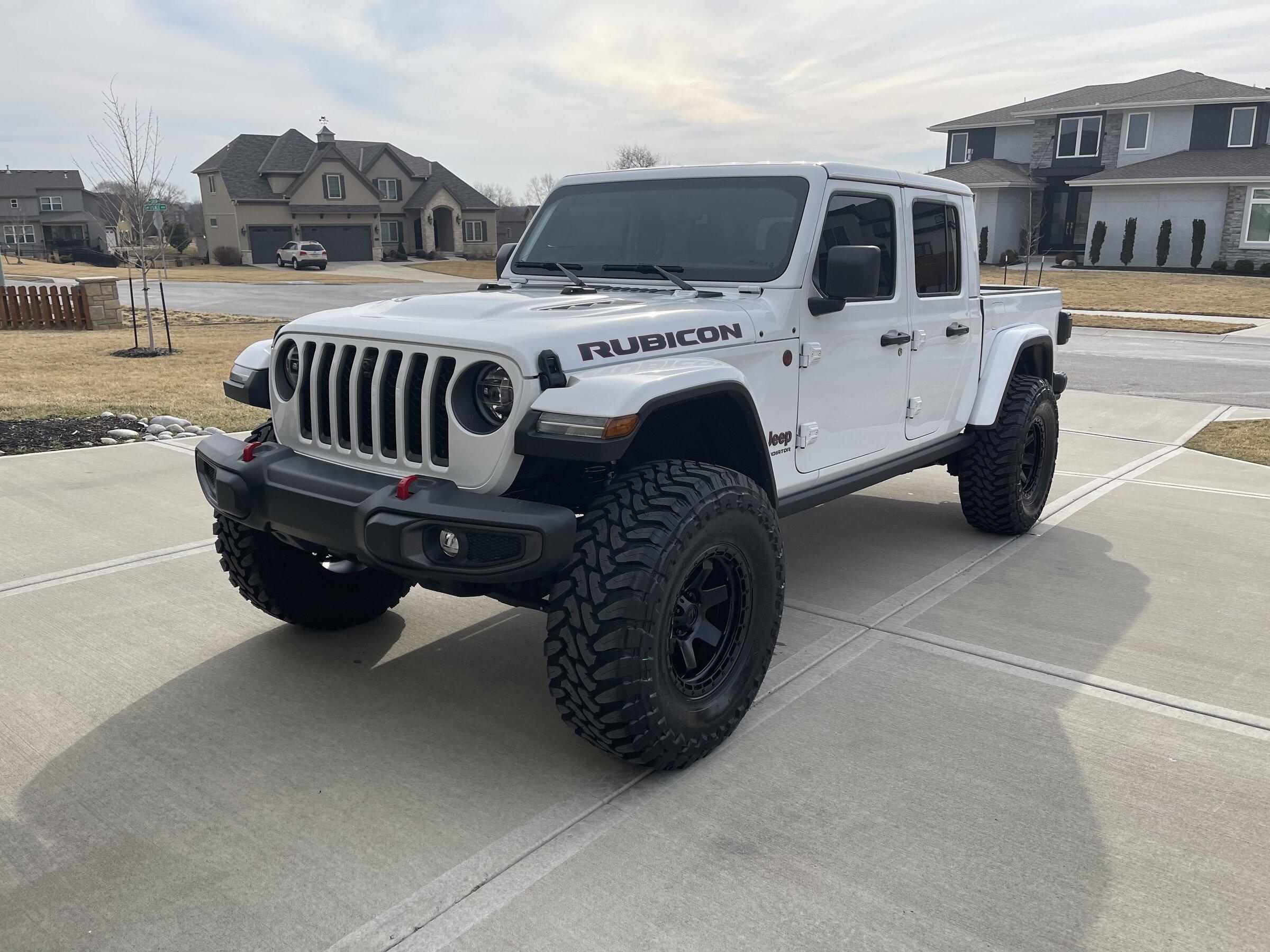 Jeep Gladiator 37s and 38s Available FREE SHIPPING 2E8ECED0-5DD5-4408-BB68-56AC45EC0F9C