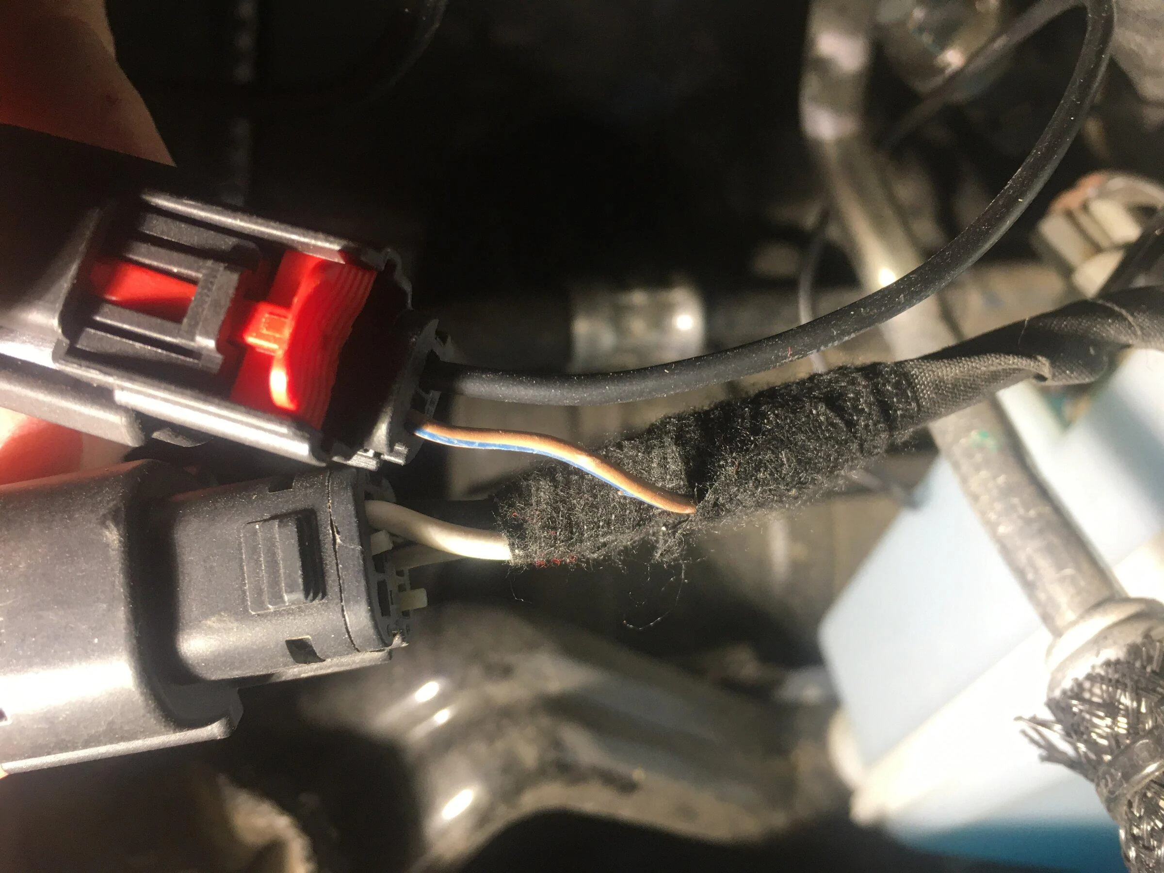 Jeep Gladiator DIY Mopar LED Headlight Halo Harness Added MX150