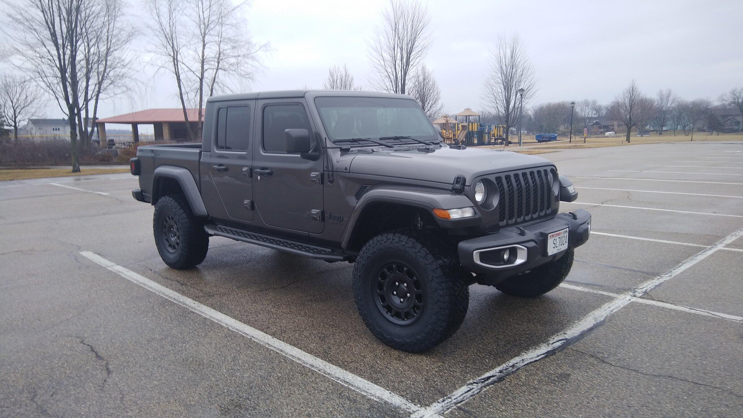 Jeep Gladiator 2022 Granite Diesel Lift 20220305_162009