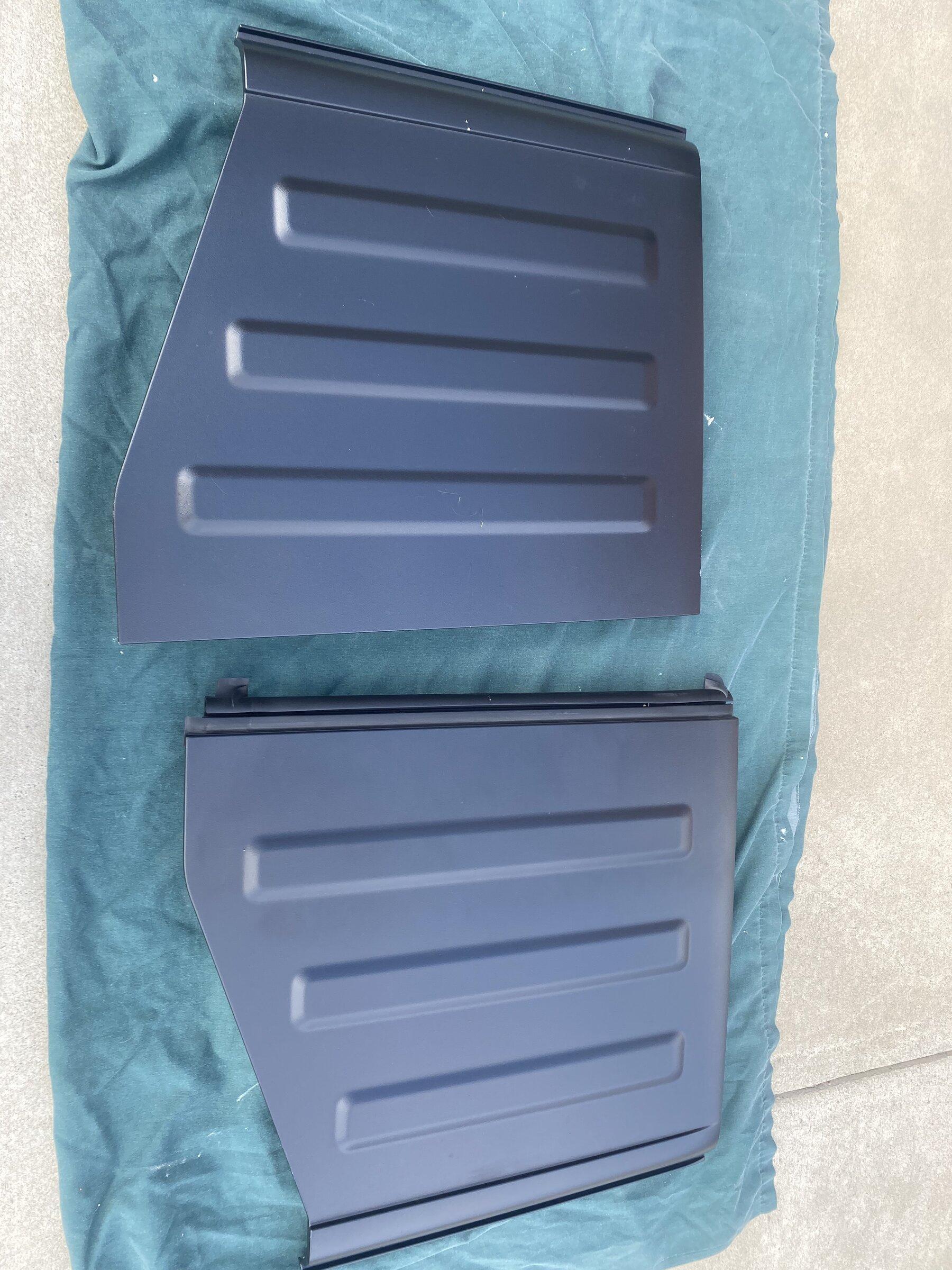 Jeep Gladiator Black Textured Freedom tops with insulation and bag $400 29B08CA1-63AD-477C-A295-8B1C4A256714