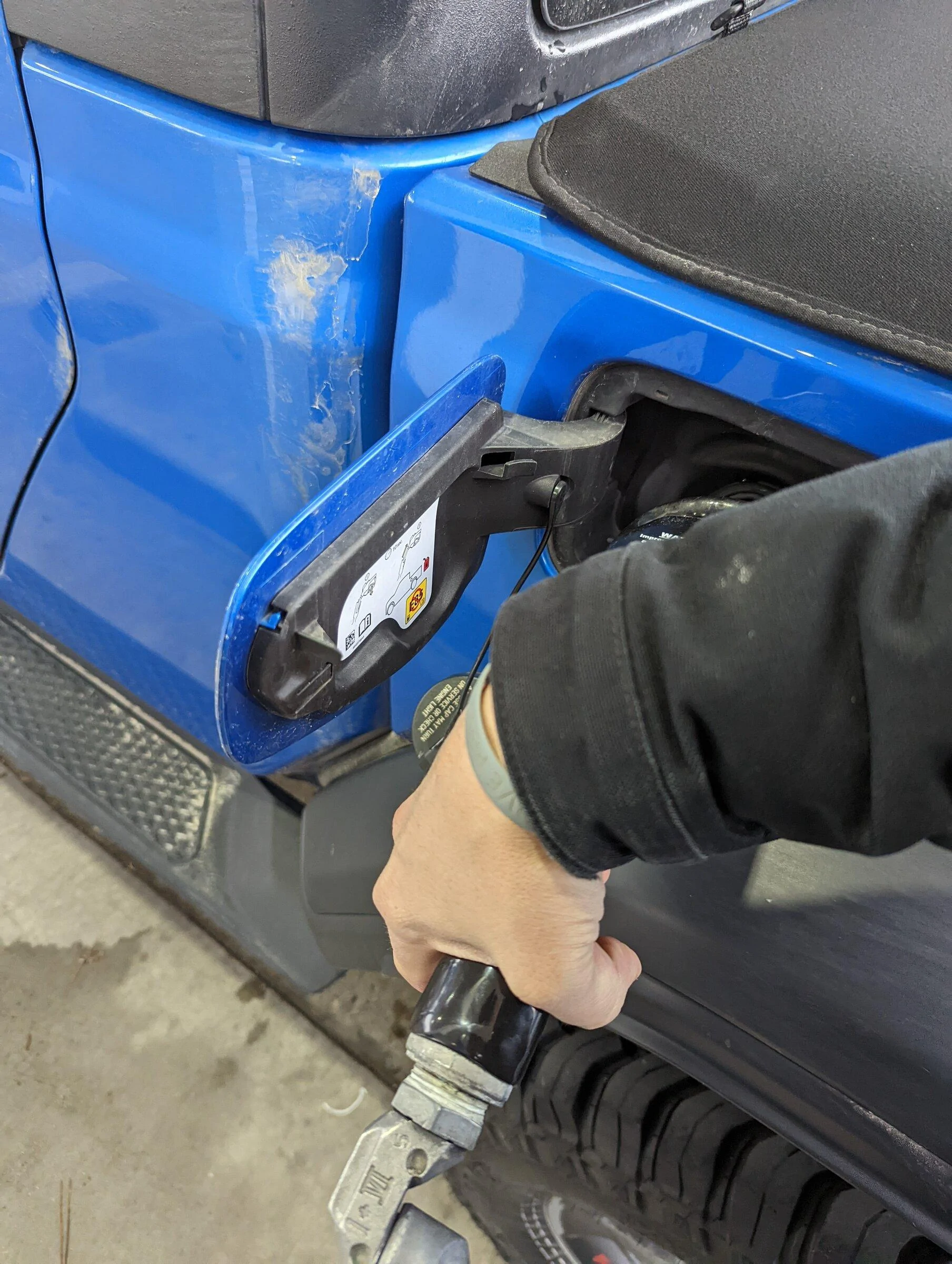 Jeep Gladiator Fuel Door Solution PXL_20220306_200921999