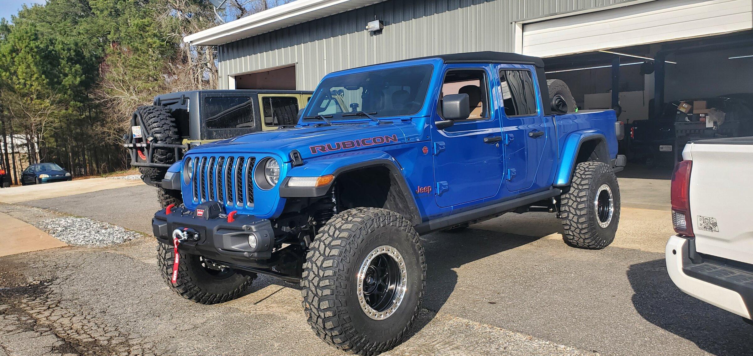 Jeep Gladiator Request for pictures of Diesel Gladiators with lifts 20220224_162607