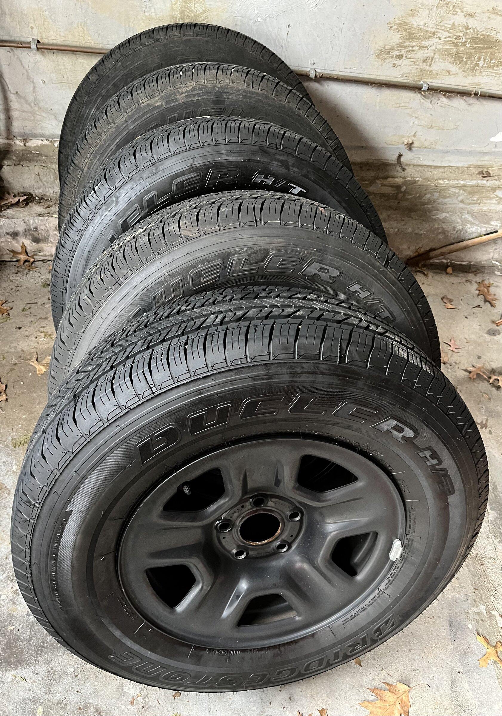 Jeep Gladiator 5 stock steel wheels/tires (like new - 5k miles) price drop $250 IMG_9597