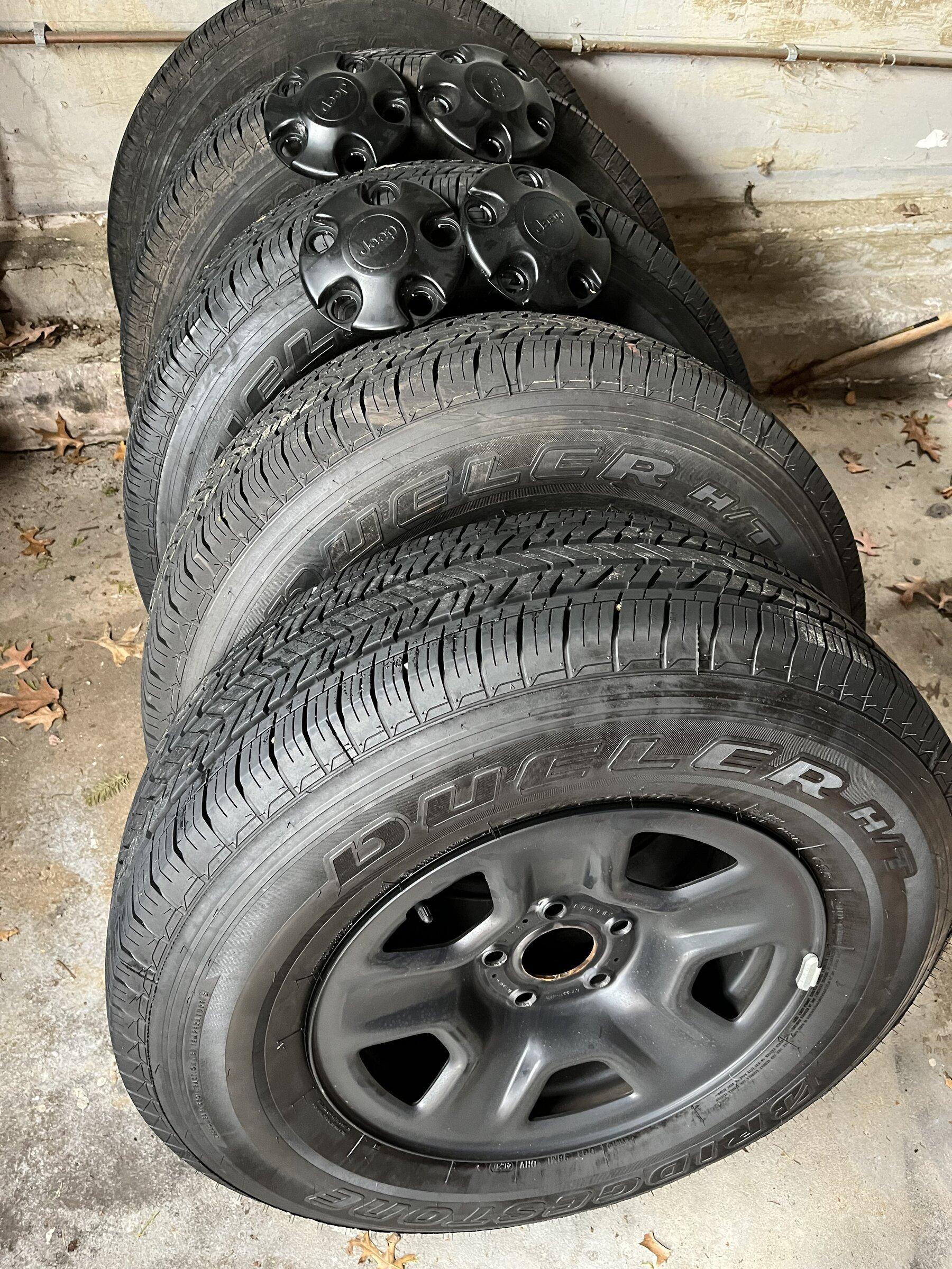 Jeep Gladiator 5 stock steel wheels/tires (like new - 5k miles) price drop $250 IMG_9602