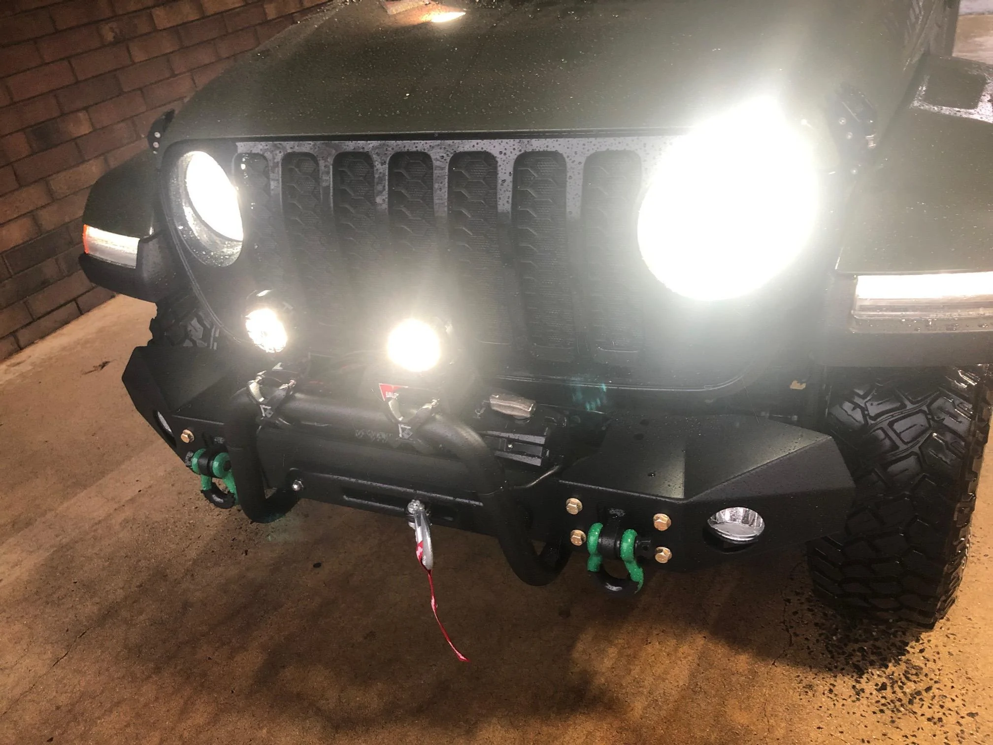 Jeep Gladiator Wanting a pair of round KC lights to run off of my winch guard znwu0L0