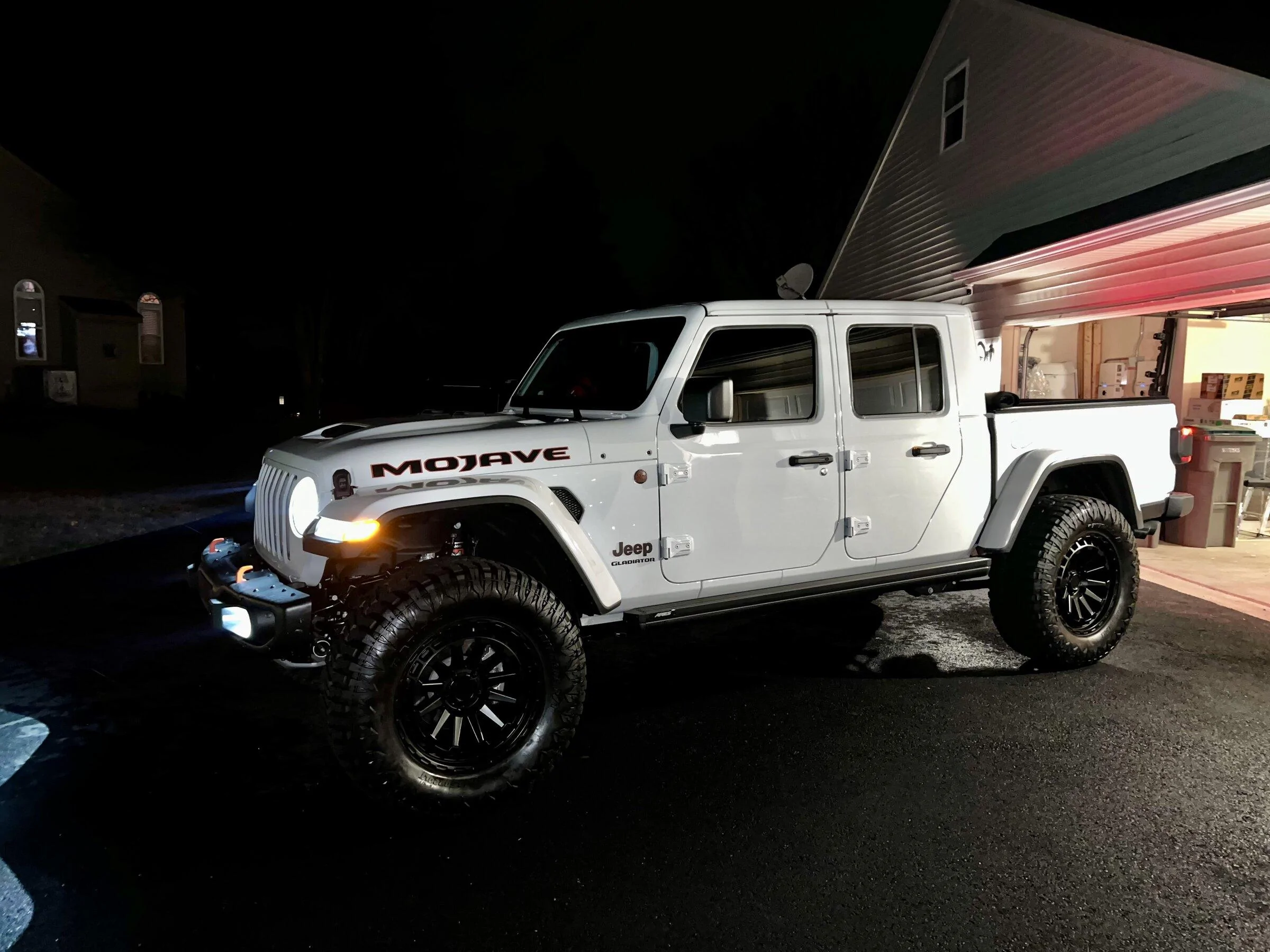 Jeep Gladiator I did it…went to 37s on new Mojave B774D042-7FC6-4EAD-A7A7-BE3864D28037
