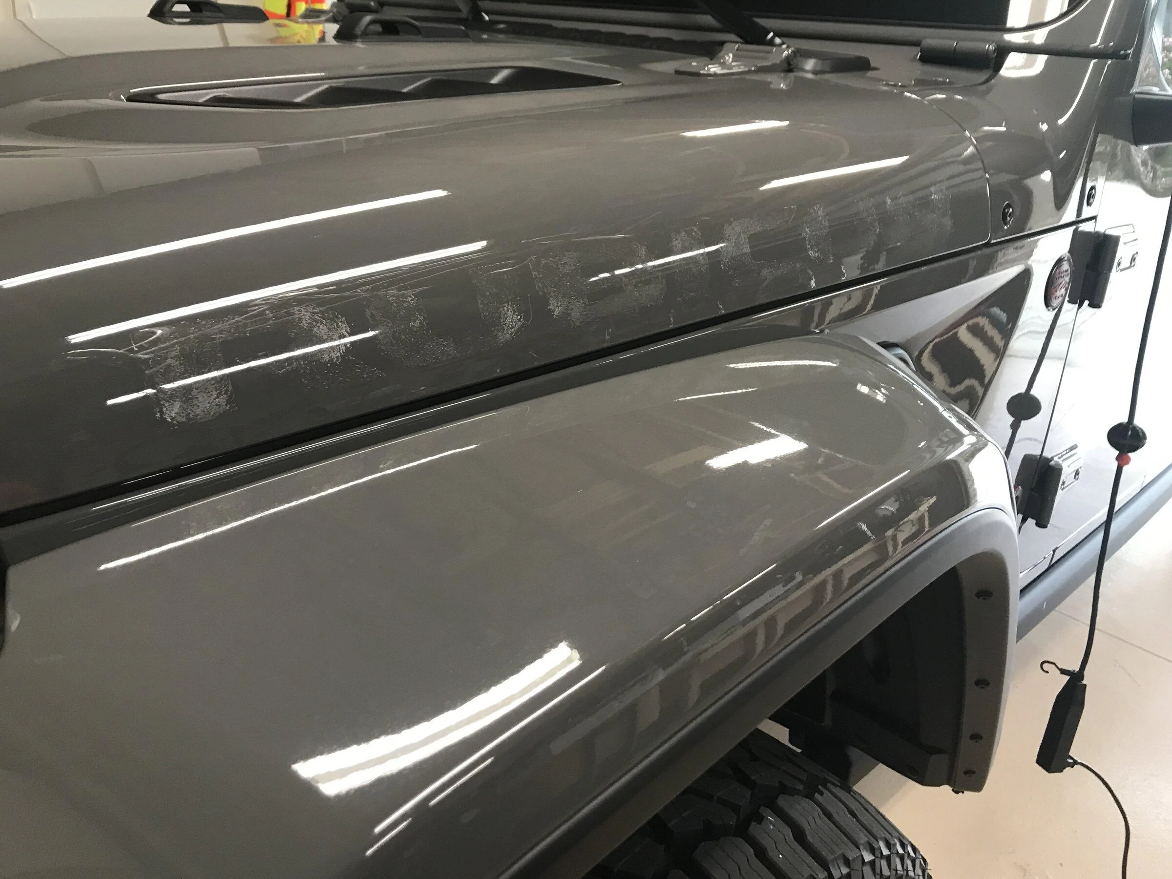 Jeep Gladiator Taking off the stickers 856586ED-160A-4589-8138-4E8181D8AE4F