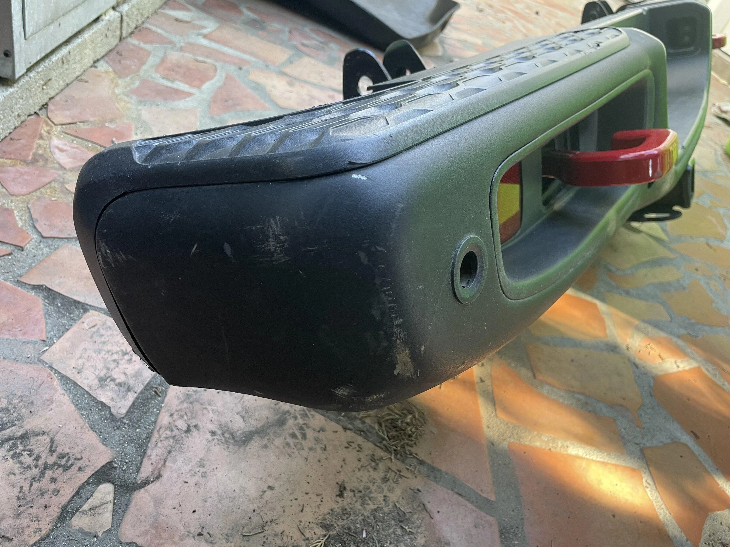 Jeep Gladiator Rubicon Steel bumper with factory tow hitch IMG-1690