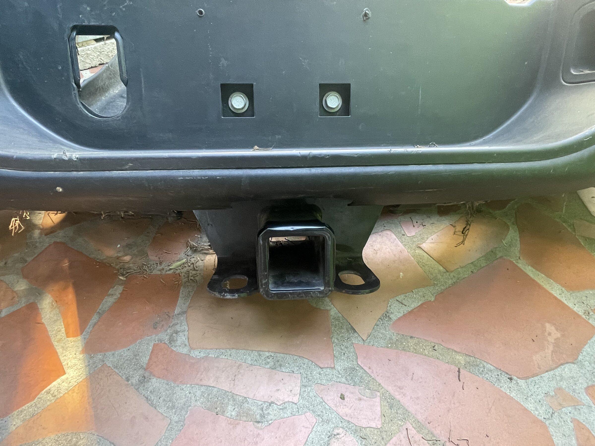 Jeep Gladiator Rubicon Steel bumper with factory tow hitch IMG-1696