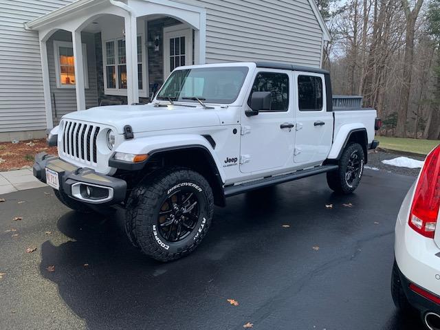 Jeep Gladiator Anyone running 295/75r17 bf goodrich k02's IMG_1668