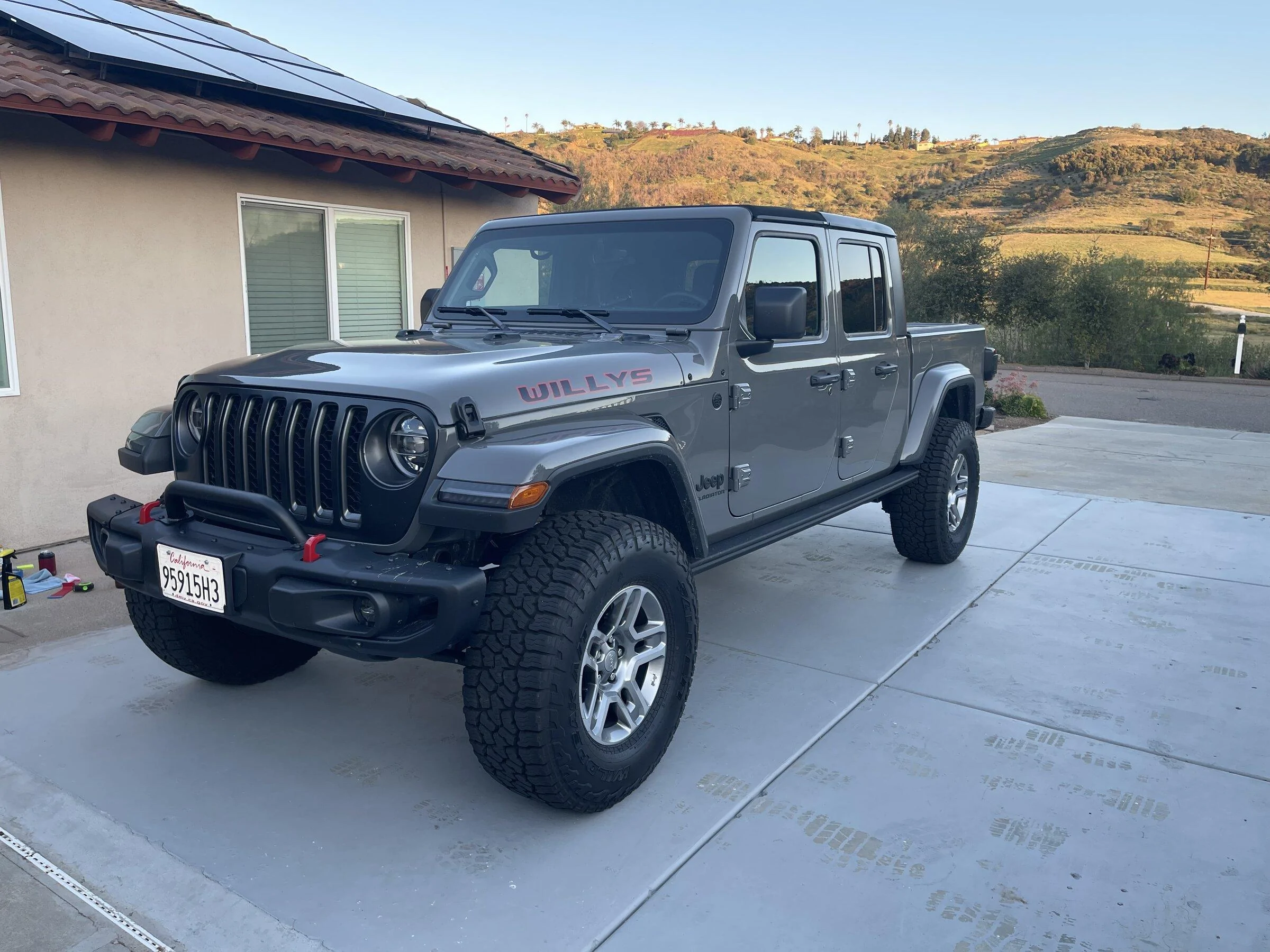 Jeep Gladiator New Willys stickers - Rubicon font F4A7BB92-5B5E-4548-8E6F-7C1456CB4357