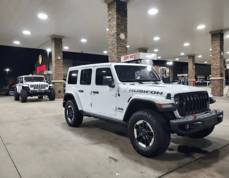Jeep Gladiator Levi's JTR 'Do-Everything' Build Screen Shot 2022-03-08 at 11.30.57 AM