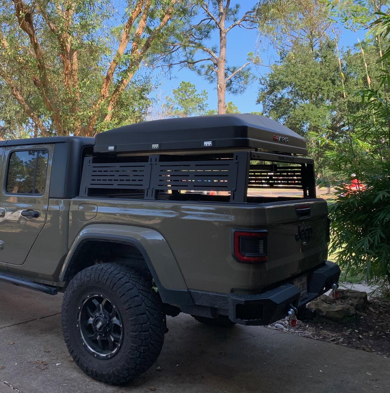 Jeep Gladiator Rebel Off Road Xplor Half Height, Headache Rack, Table Mount IMG_4627