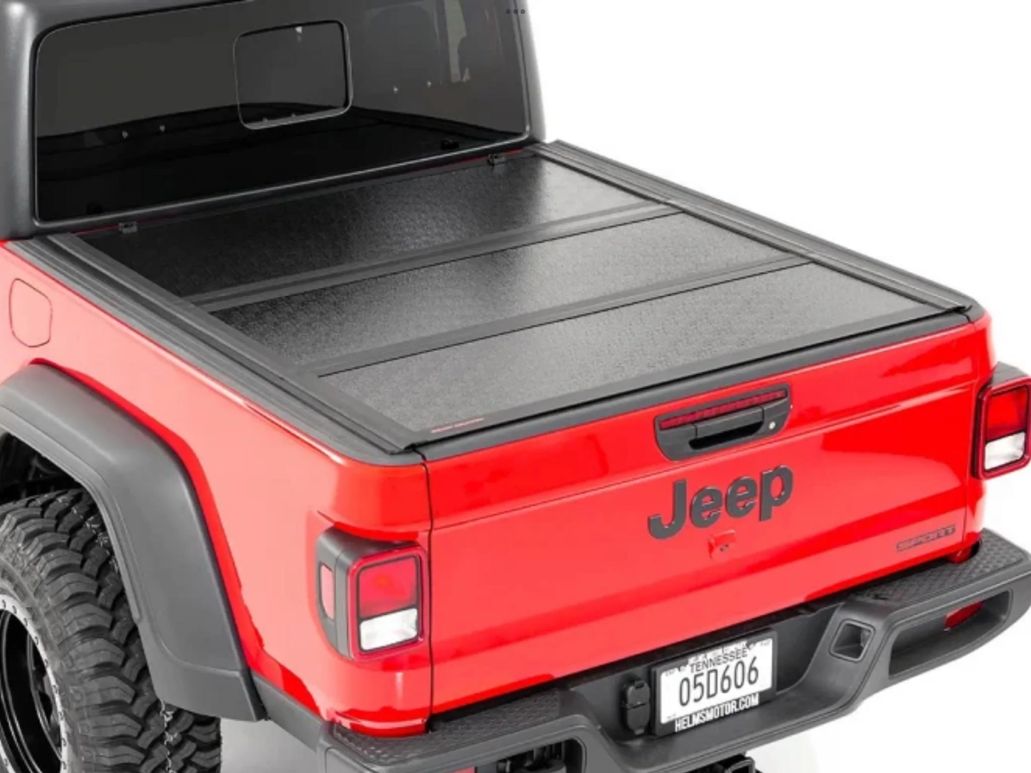 Jeep Gladiator Rough Country hard tonneau and bedrug xl 519240C1-D735-4767-BB9A-923C1EBA9566