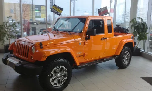 Jeep Gladiator First Chopoed Bed Gladiator I’ve Seen In Person images_1.Collision-Repair-Mag_JeepToMiniTruck_LG