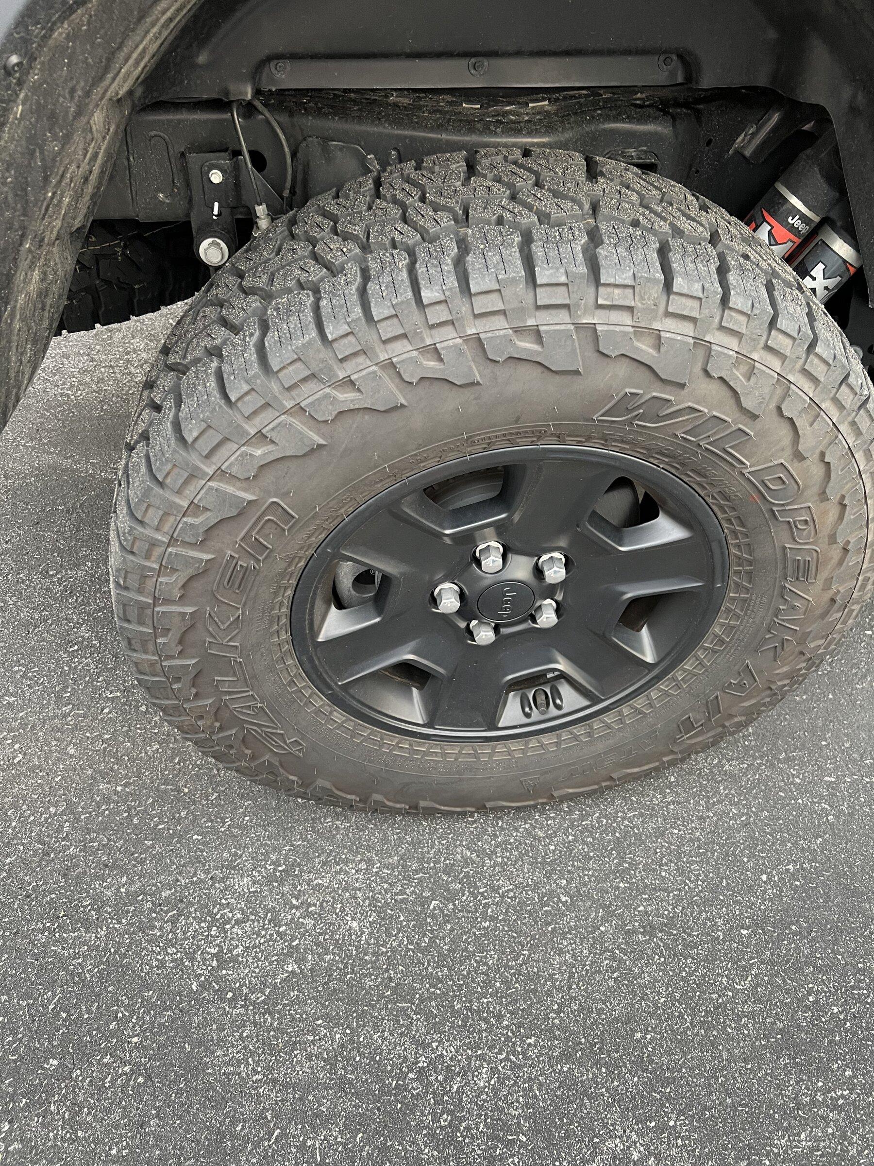 Jeep Gladiator Mojave takeoffs $800 OBO 500E9F2E-D354-4682-ACCB-A712436CA582