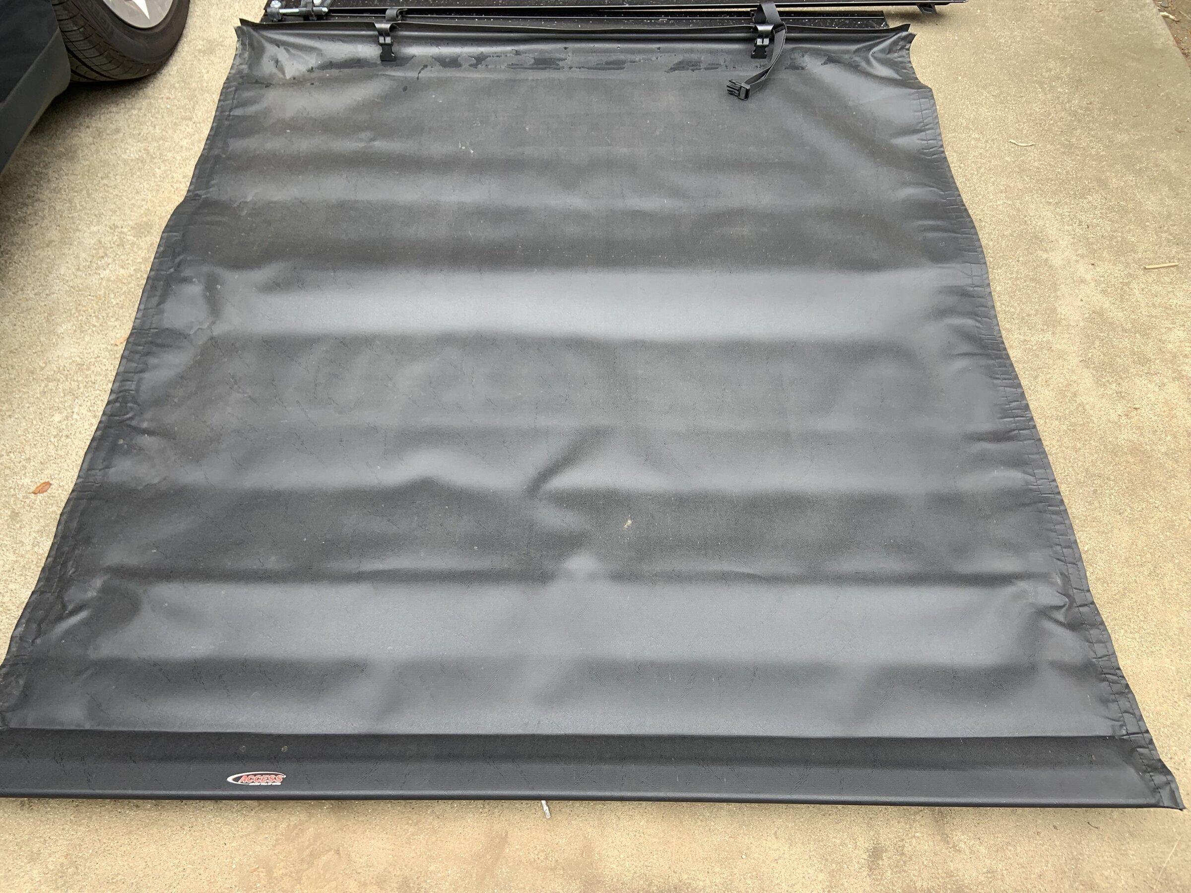 Jeep Gladiator Jeep Gladiator Roll-Up Tonneau Bed Cover (Bay Area, Cali) IMG_7830