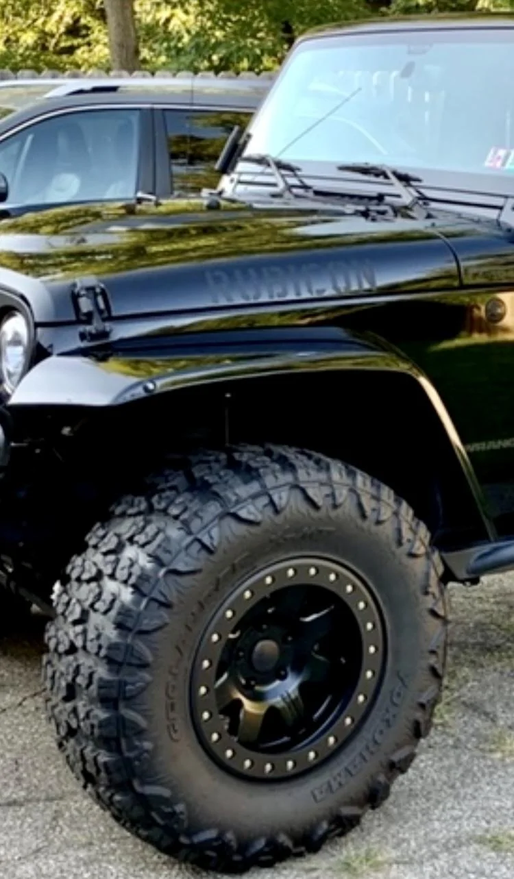 Jeep Gladiator New Willys stickers - Rubicon font BD189016-B4EF-420A-B71D-39CC49209B2E