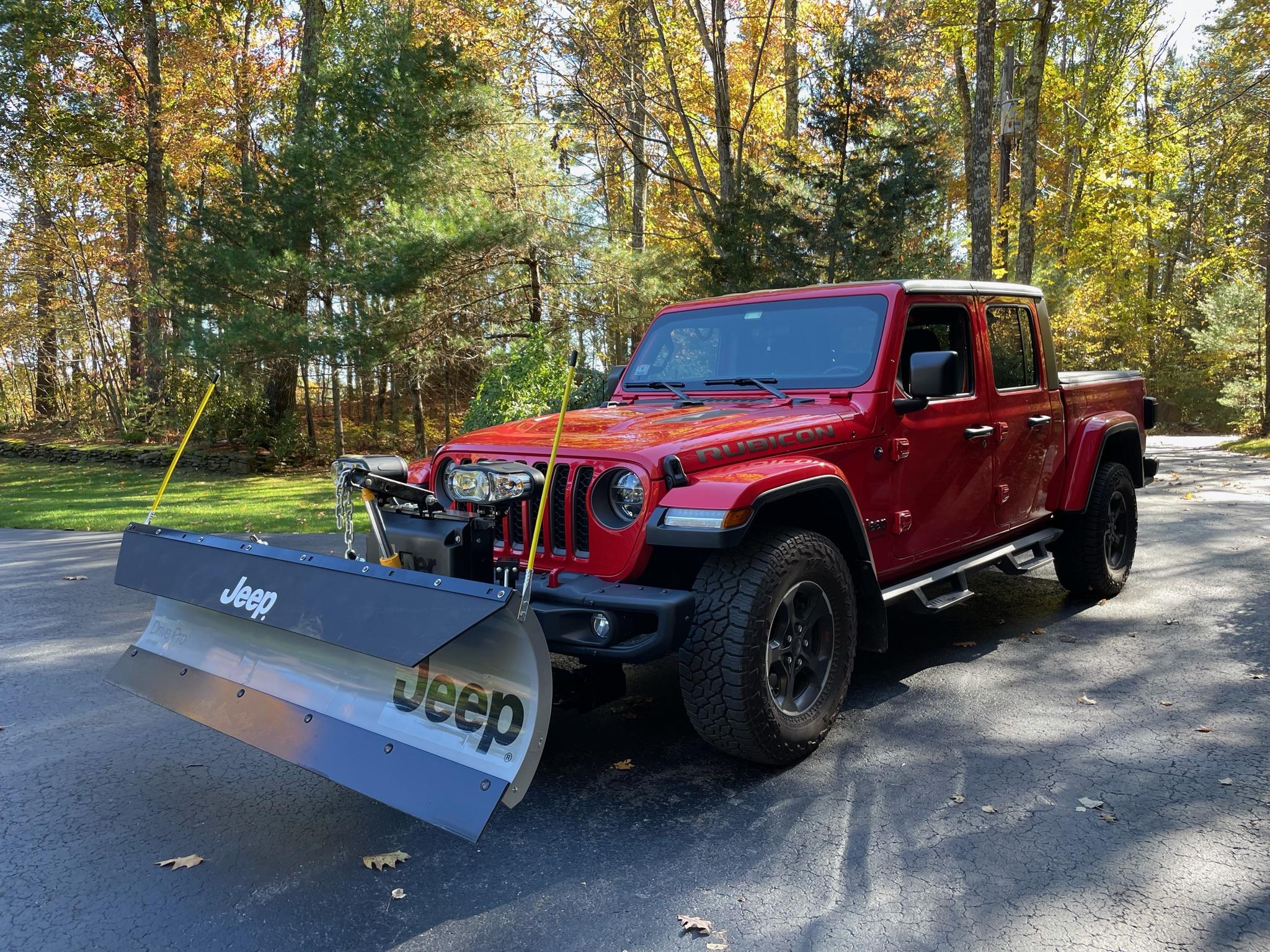 Jeep Gladiator FIRECRACKER RED Gladiator JT Club 58FC2E93-5325-4FA1-A37D-1E26F06D1906