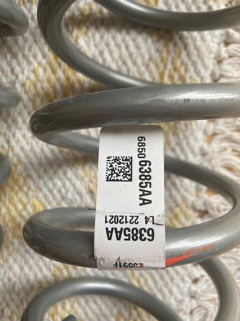 Jeep Gladiator Mojave Front Coil Springs IMG_7359