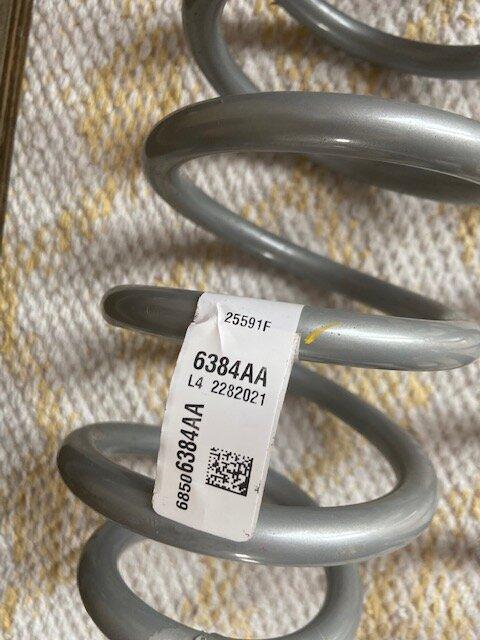 Jeep Gladiator Mojave Front Coil Springs IMG_7360