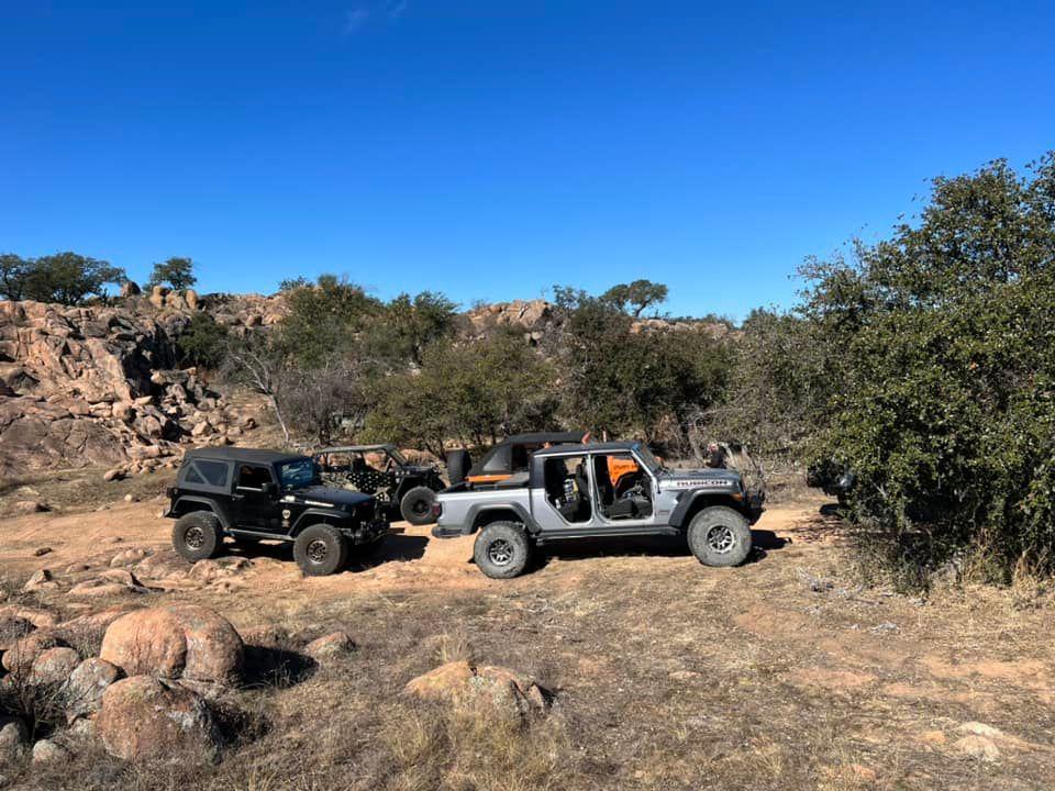 Jeep Gladiator Lets see all those Gladiators with lifts and bigger tires! 273549658_10110527285023517_1151437564369733322_n