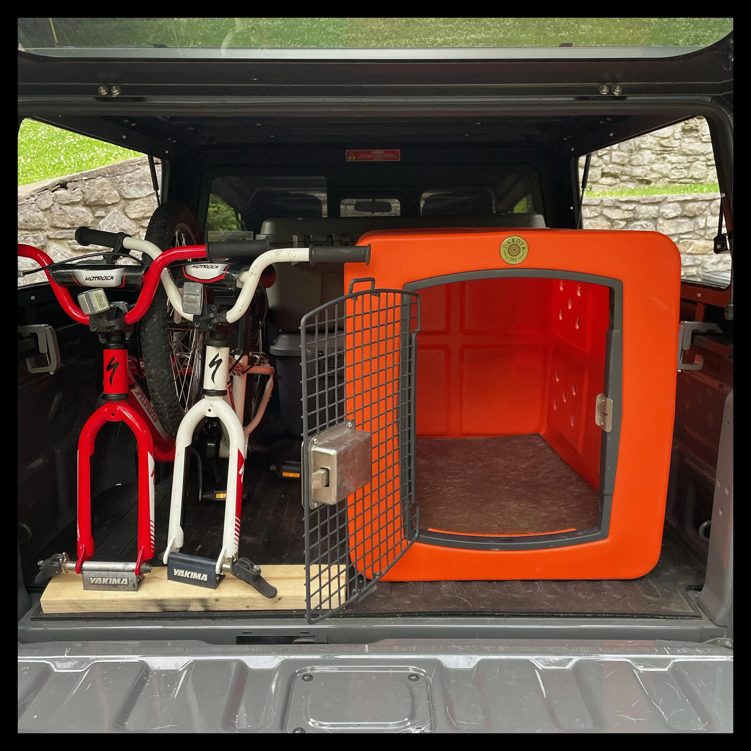 Jeep Gladiator Pet Transport Question IMG_3953 (002)