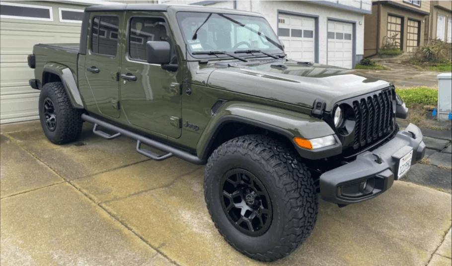 Jeep Gladiator SARGE GREEN Gladiator club ANGLE